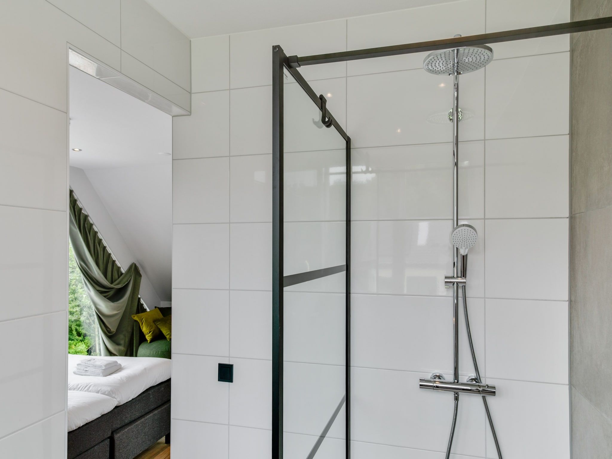 De badkamer van De Koog  nr 4 - 6 pers woning de luxe in De Koog Texel