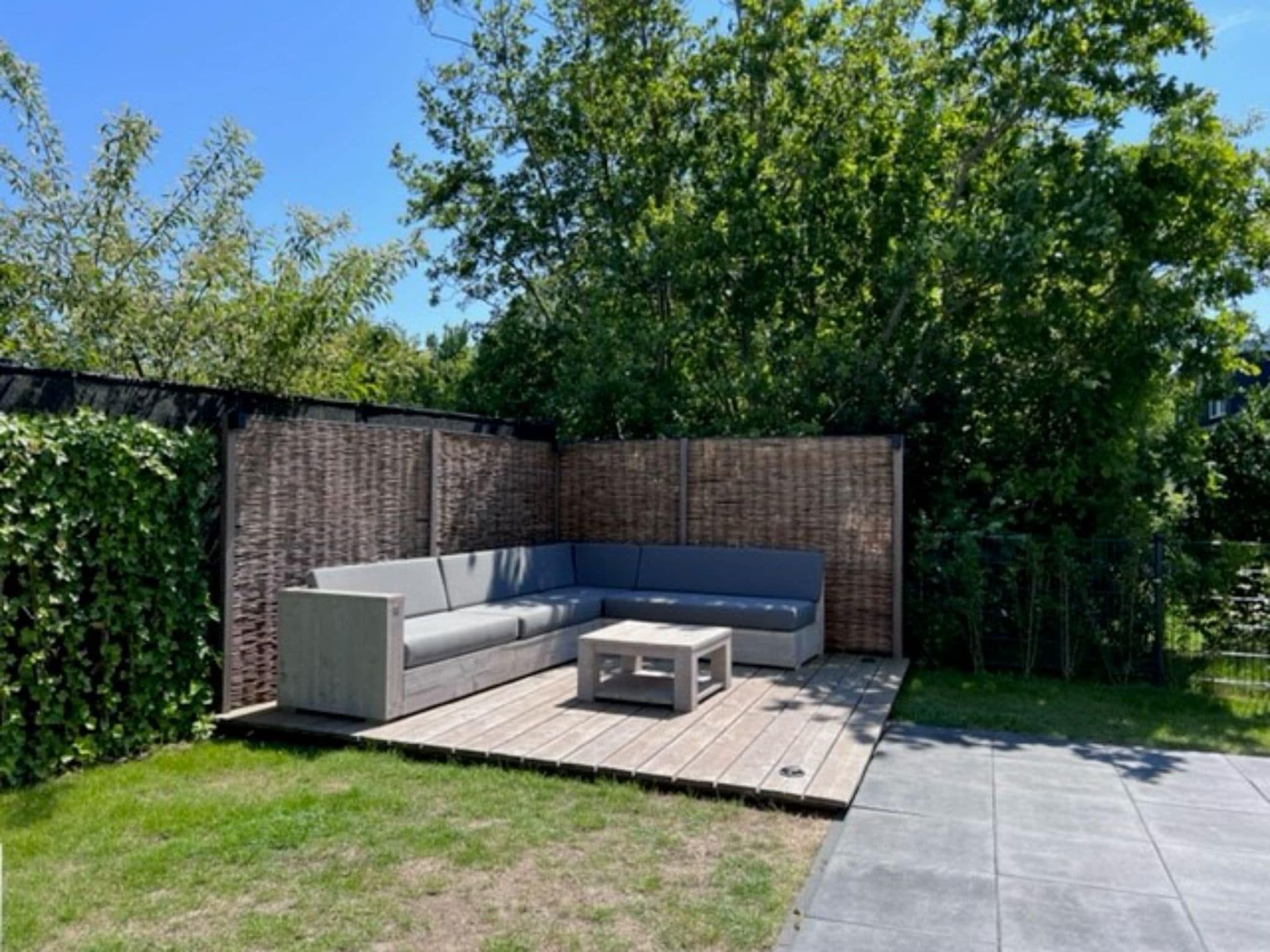 Het terras van So What 15 in De Koog Texel