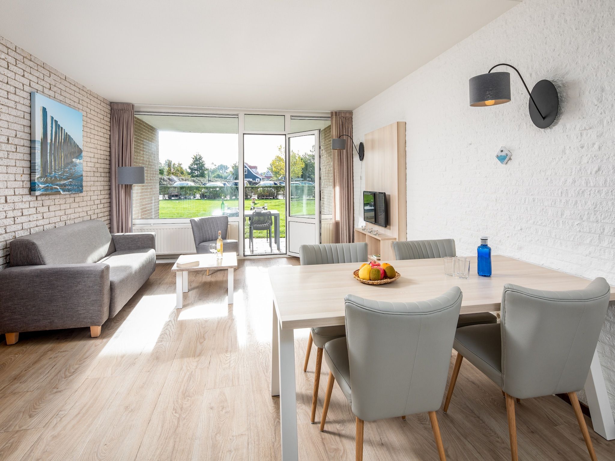 De woonkamer van Aquadelta 39 in Bruinisse