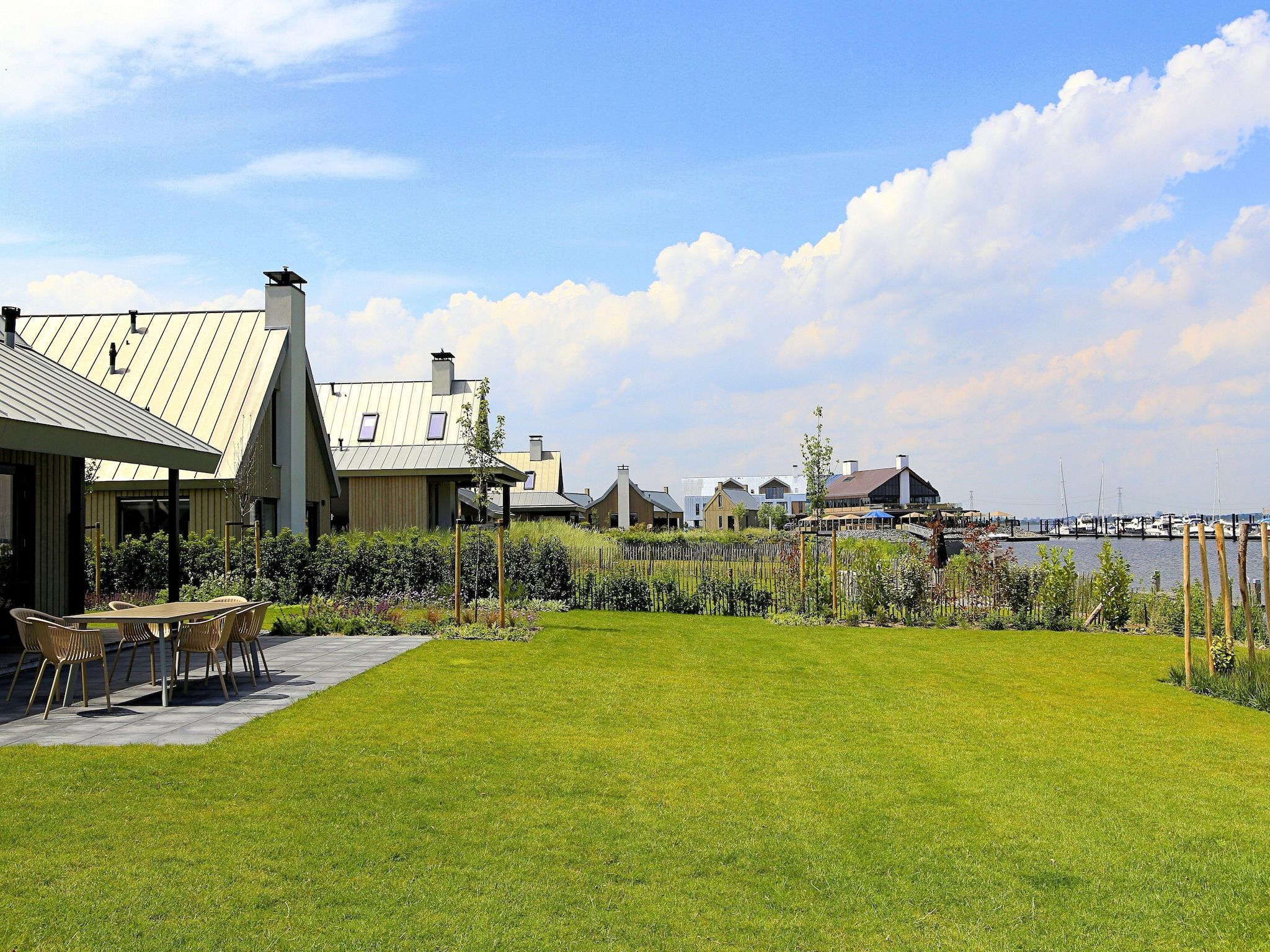 De omgeving van Resort Waterrijk Oesterdam 7 in Tholen