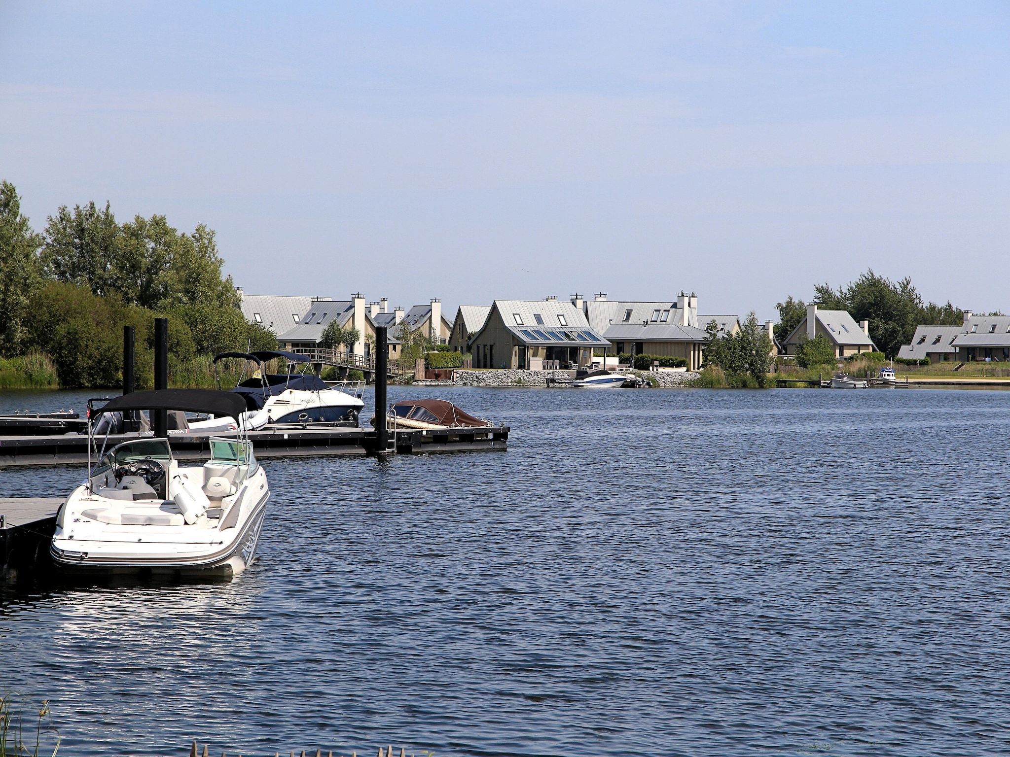 De omgeving van Resort Waterrijk Oesterdam 7 in Tholen