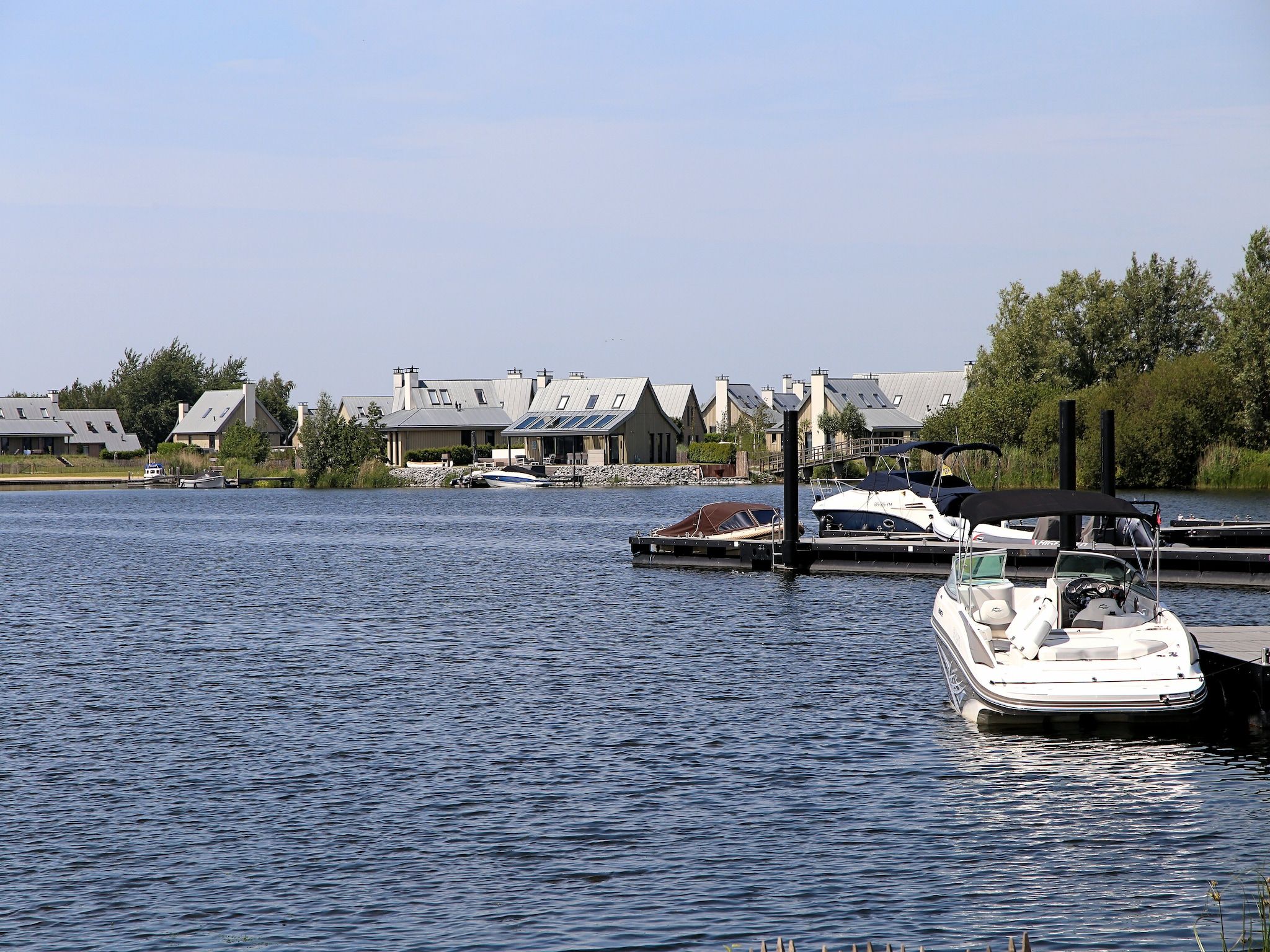 Parkfaciliteiten bij Resort Waterrijk Oesterdam 16 in Tholen
