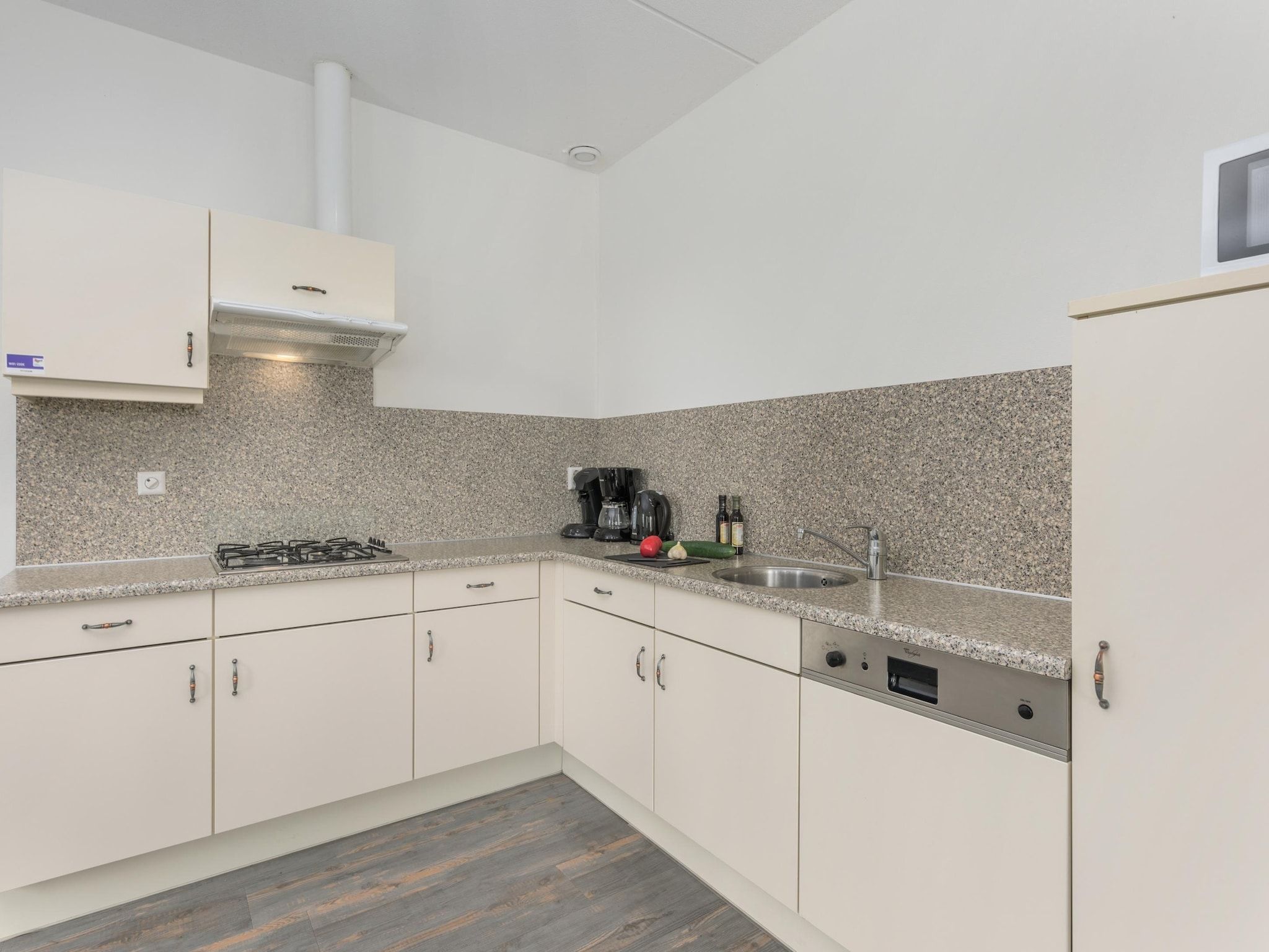 De keuken van Marinapark Volendam 14 in Volendam