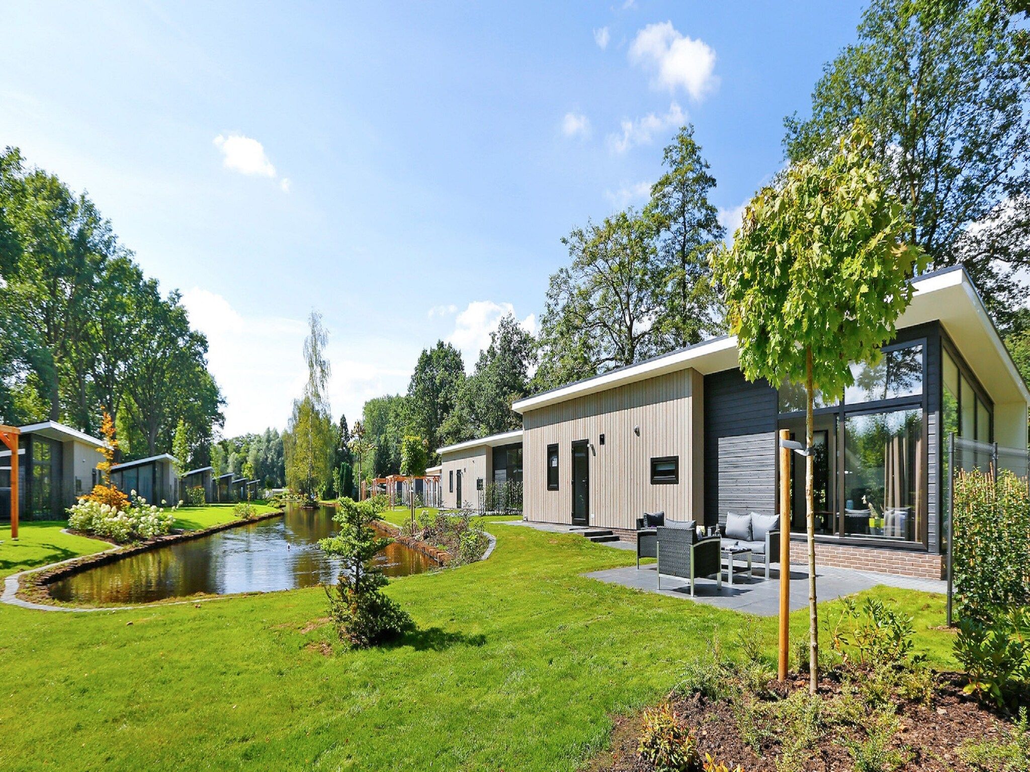 De tuin van Vakantiepark De Lochemse Berg 1 in Lochem