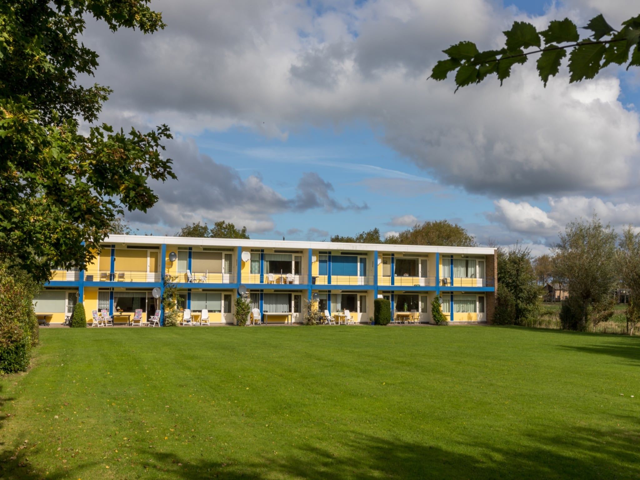 De buitenkant van Appartement - Burg van Woelderenlaan 100-2 in Walcheren