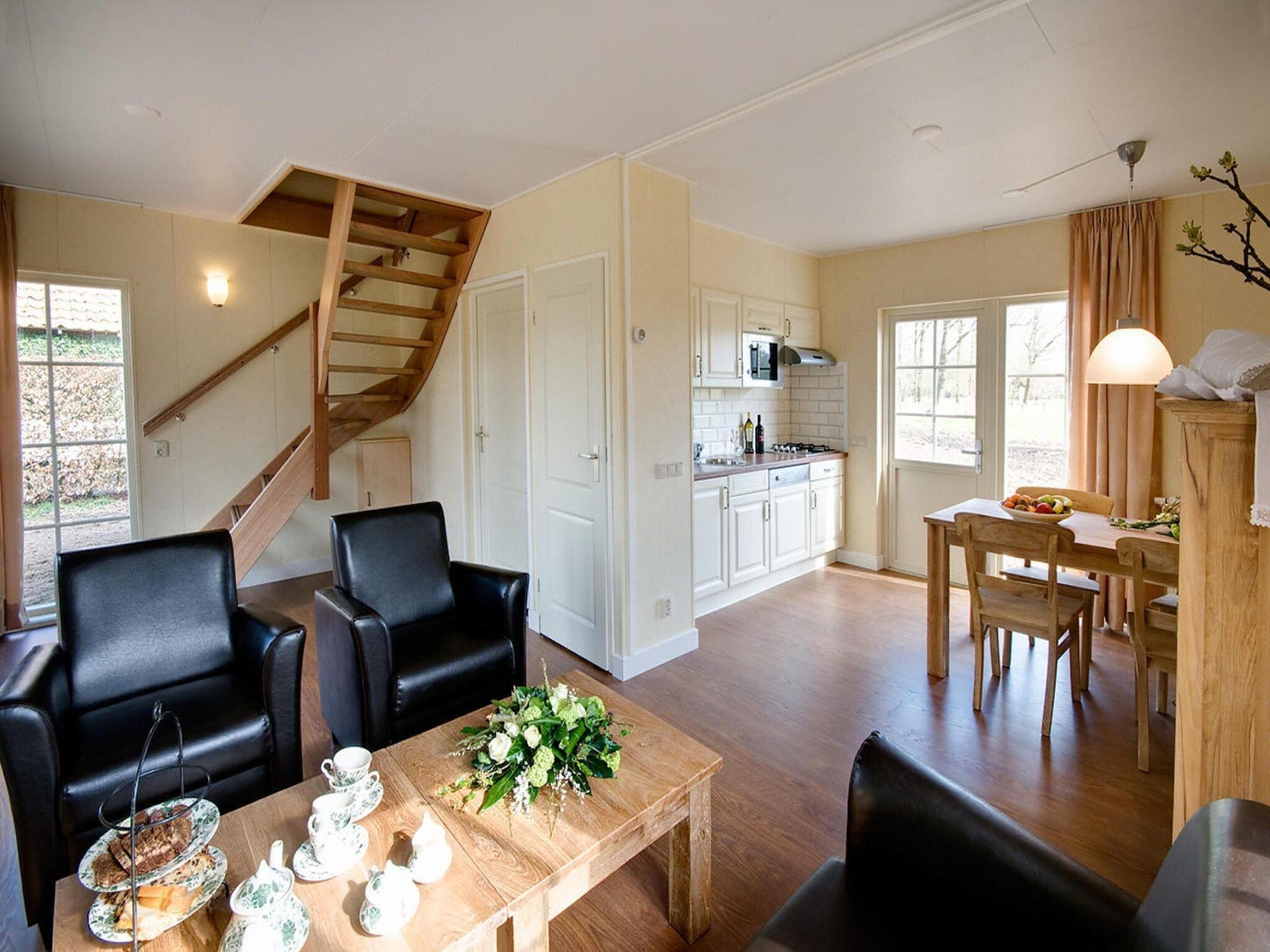 De woonkamer van De Grimberghoeve 1 in Notter