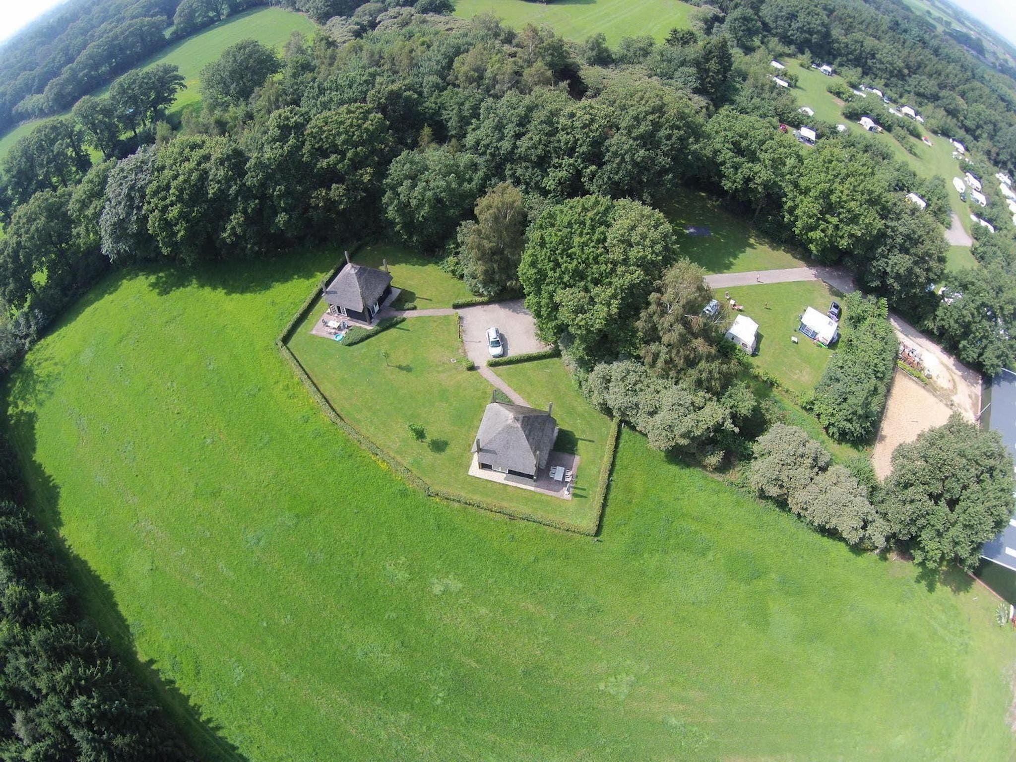 De buitenkant van De Grimberghoeve 1 in Notter