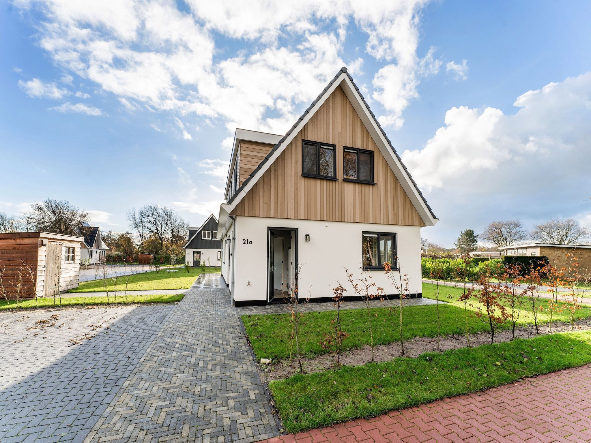 De buitenkant van So What 21A in De Koog Texel