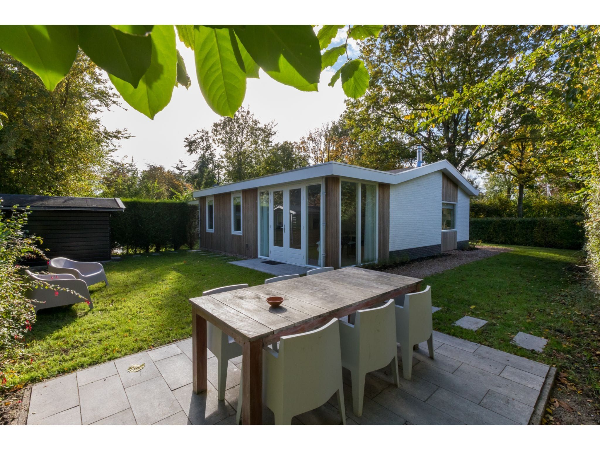 Het terras van Oosterpark 76 - Oostkapelle in Oostkapelle