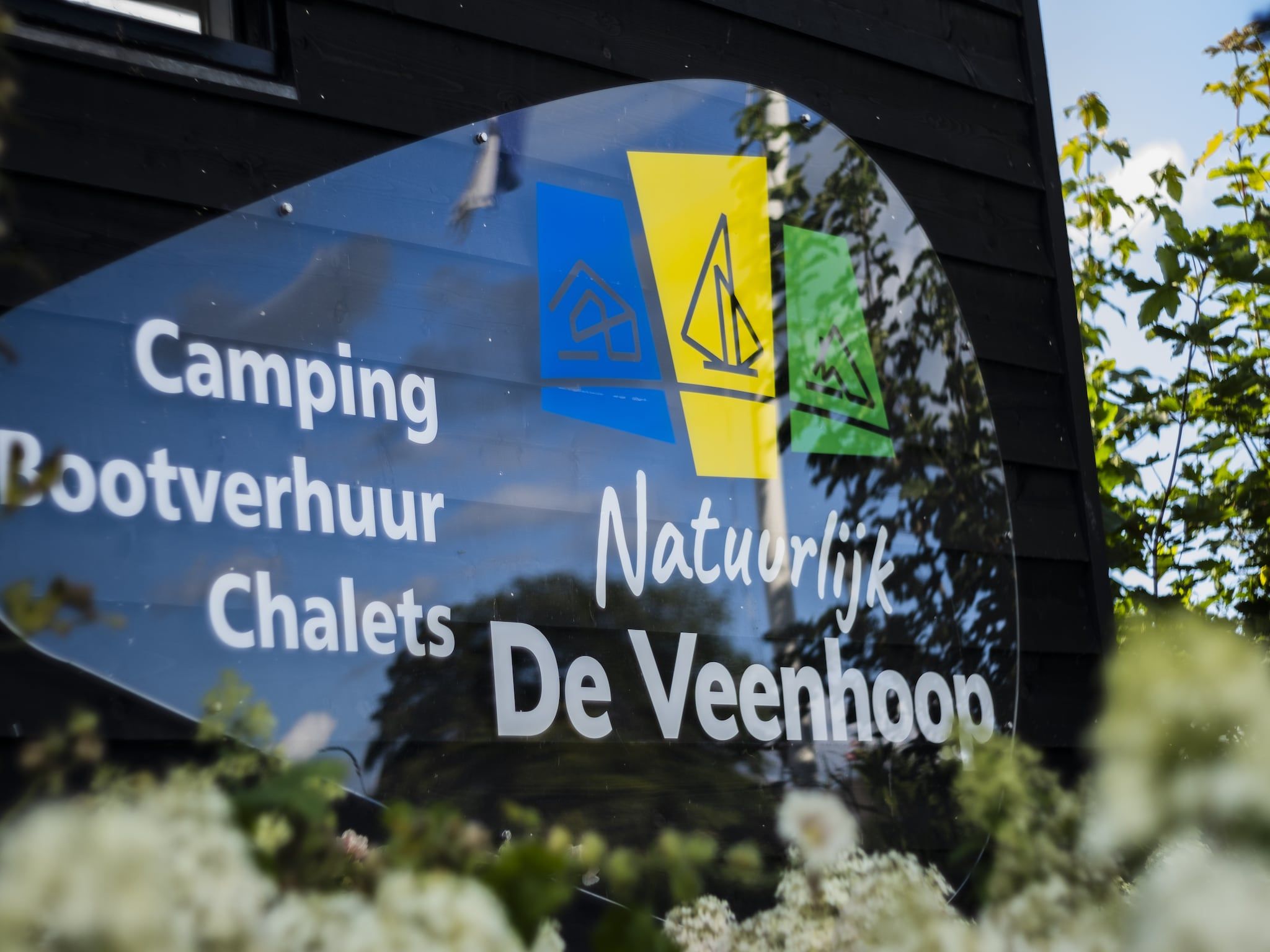 Parkfaciliteiten bij Chalet Eke in De Veenhoop