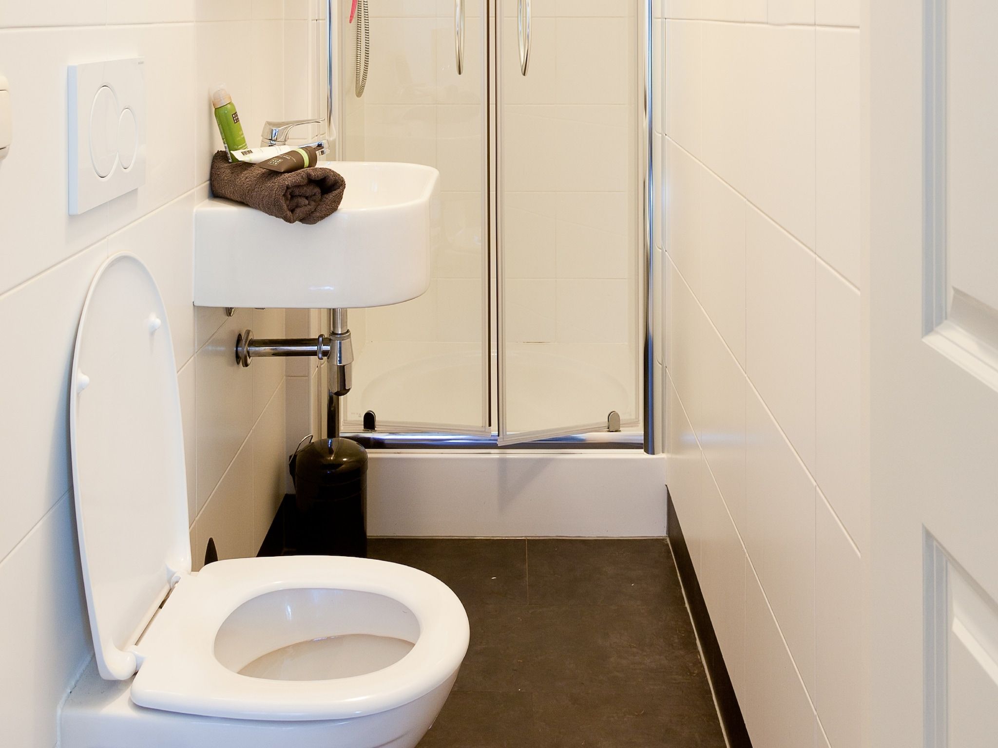 De badkamer van Chalet Famke in De Veenhoop