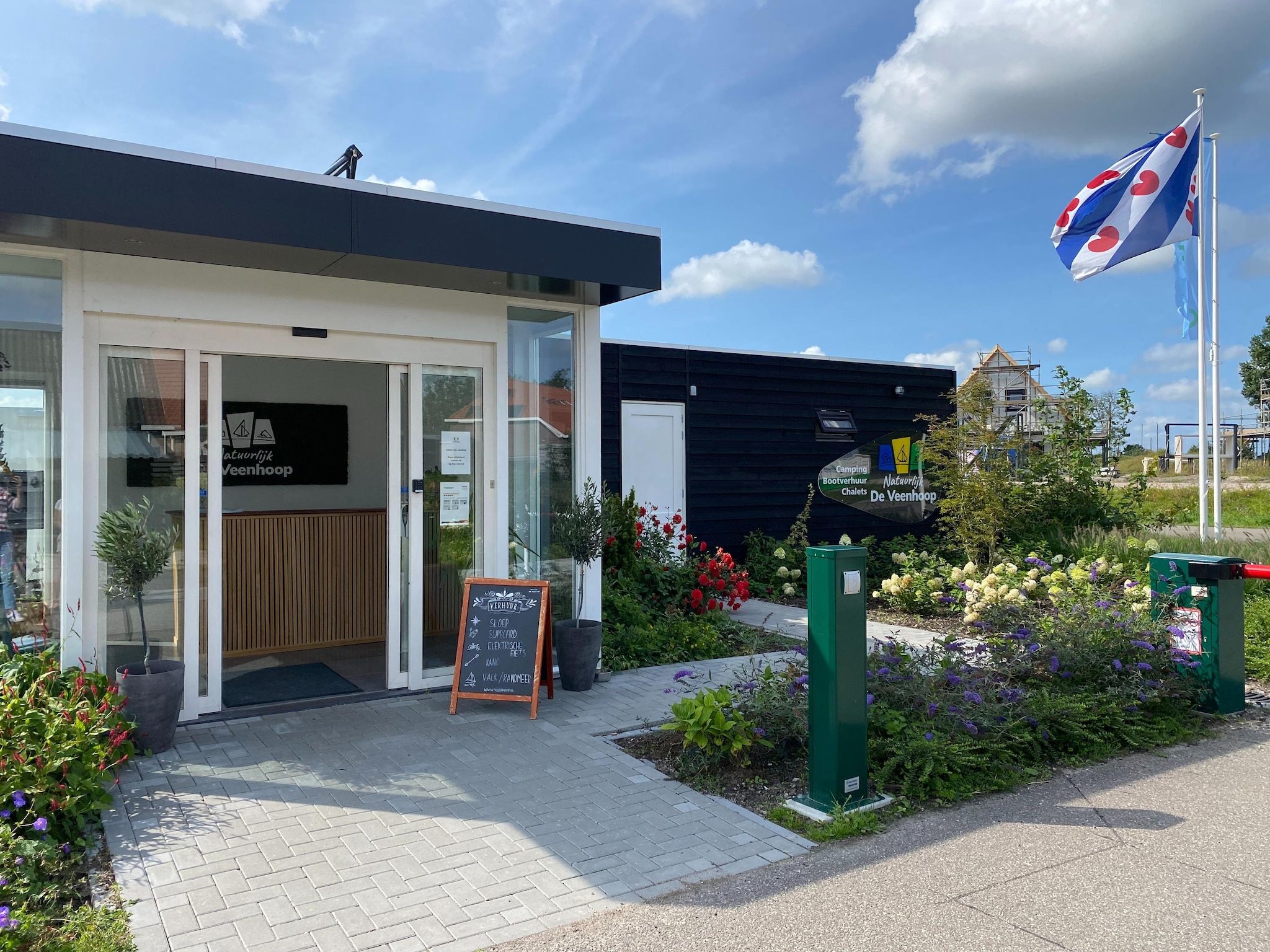 Parkfaciliteiten bij Chalet Famke in De Veenhoop