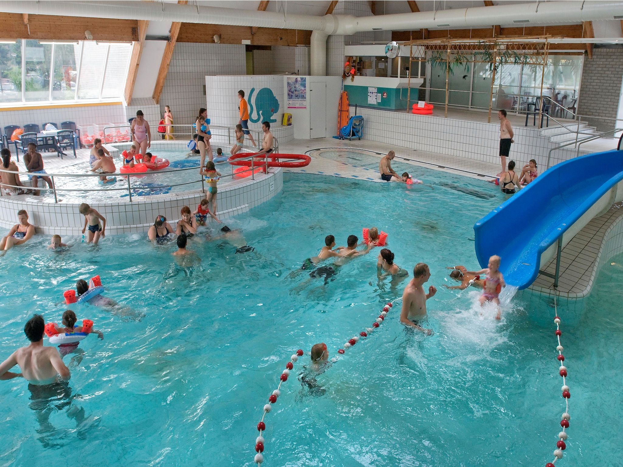 Parkfaciliteiten bij Vakantiepark de Katjeskelder 14 in Oosterhout
