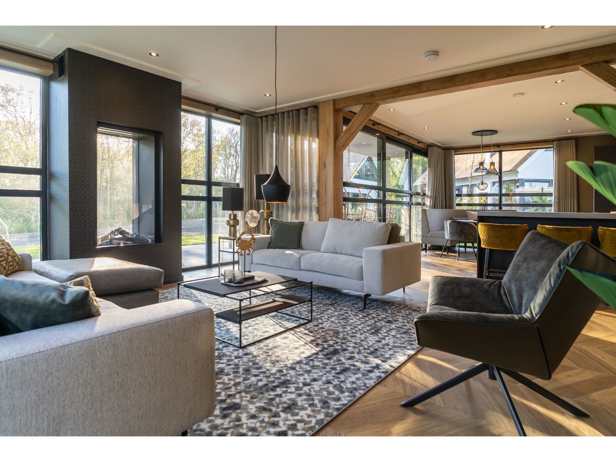 De woonkamer van Buytenveldt H2 in De Cocksdorp Texel