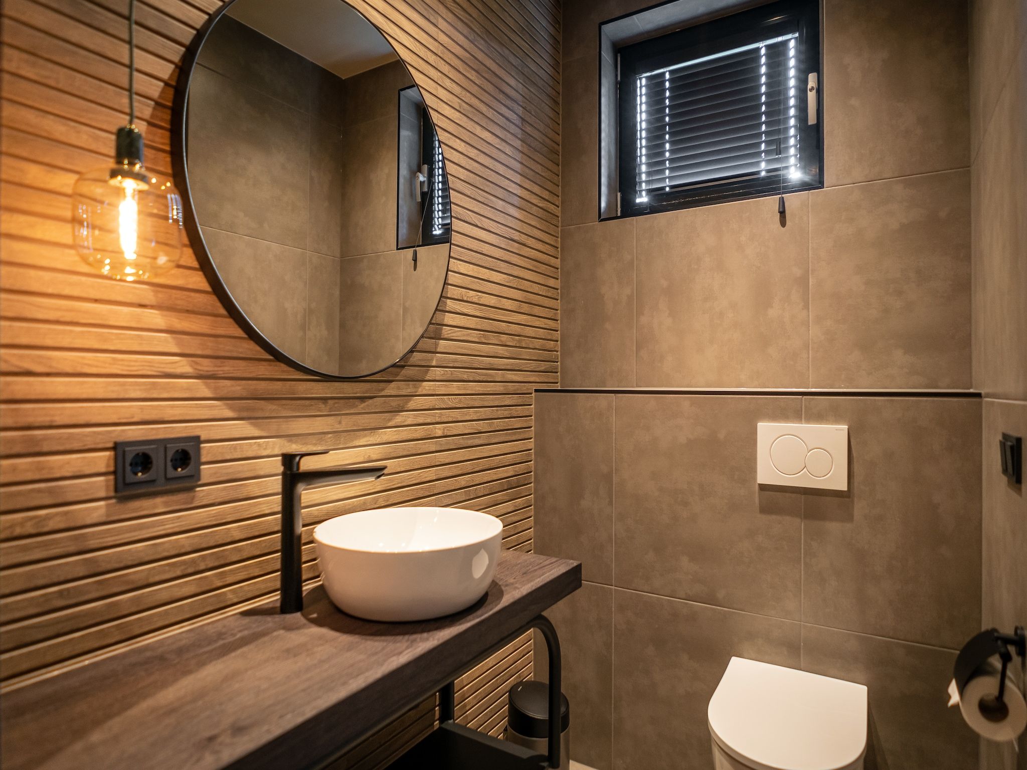 De badkamer van Buytenveldt H3 in De Cocksdorp Texel
