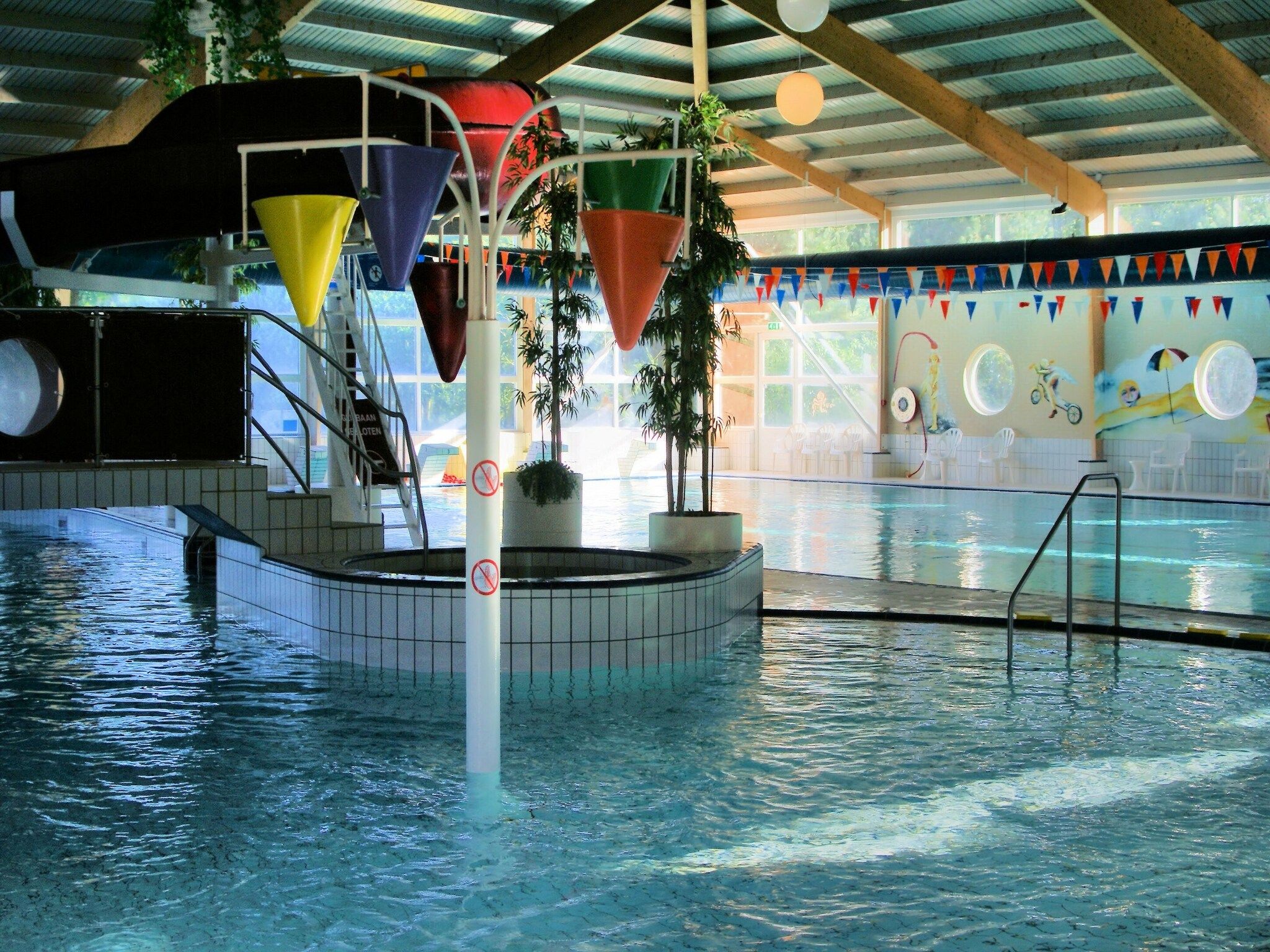 Parkfaciliteiten bij Vakantiepark Emslandermeer 8 in Vlagtwedde