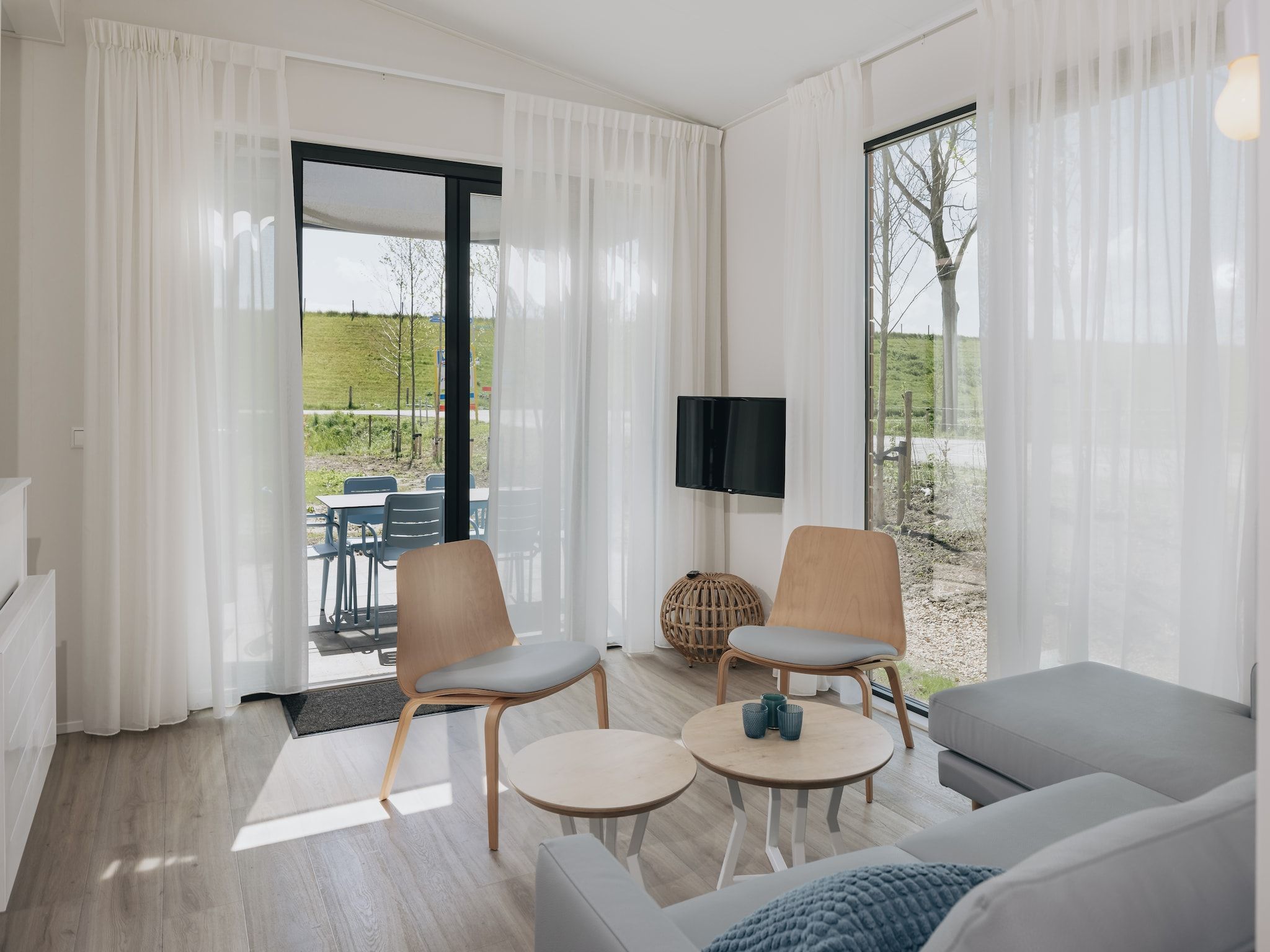 De woonkamer van Park Wijdenes 3 in Wijdenes