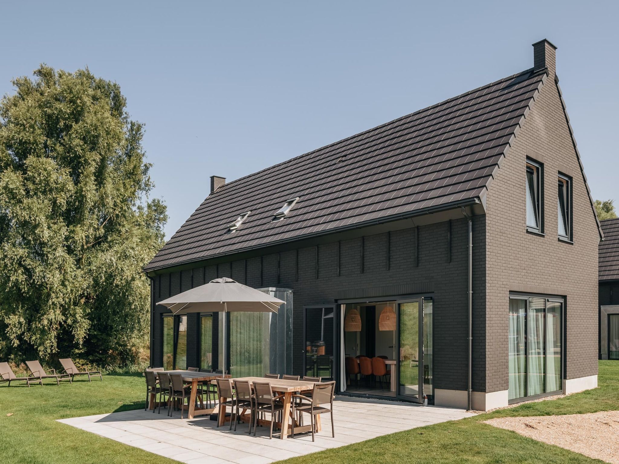 De buitenkant van Park Veerse Kreek 1 in Wolphaartsdijk