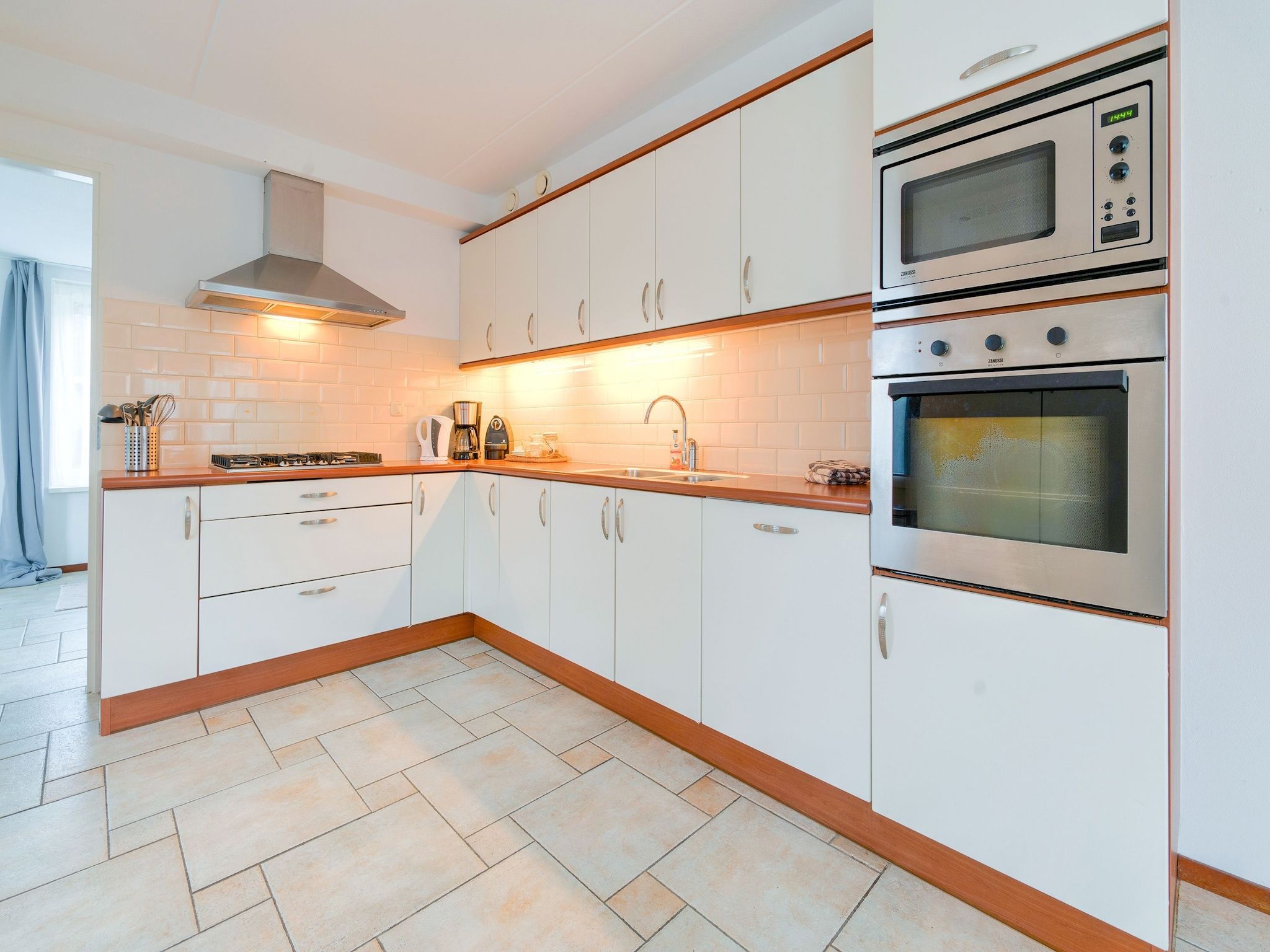 De keuken van Zonnig Hosterwold in Zeewolde