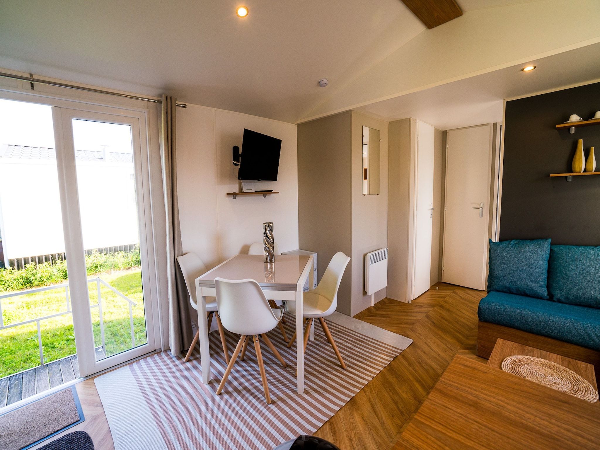 De woonkamer van Ocean Dreams Oostkapelle Zeeland M55 in Oostkapelle