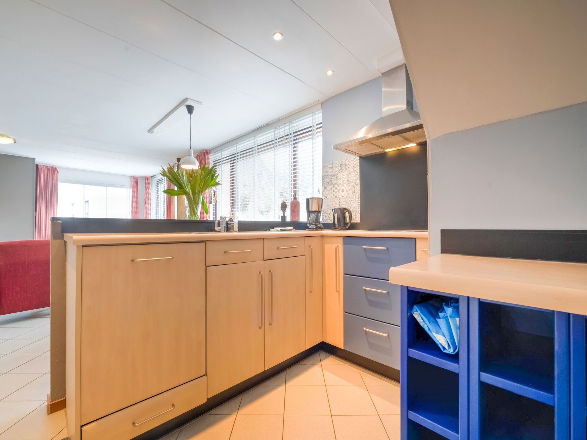 De keuken van De Wingerd 10P in Ulestraten