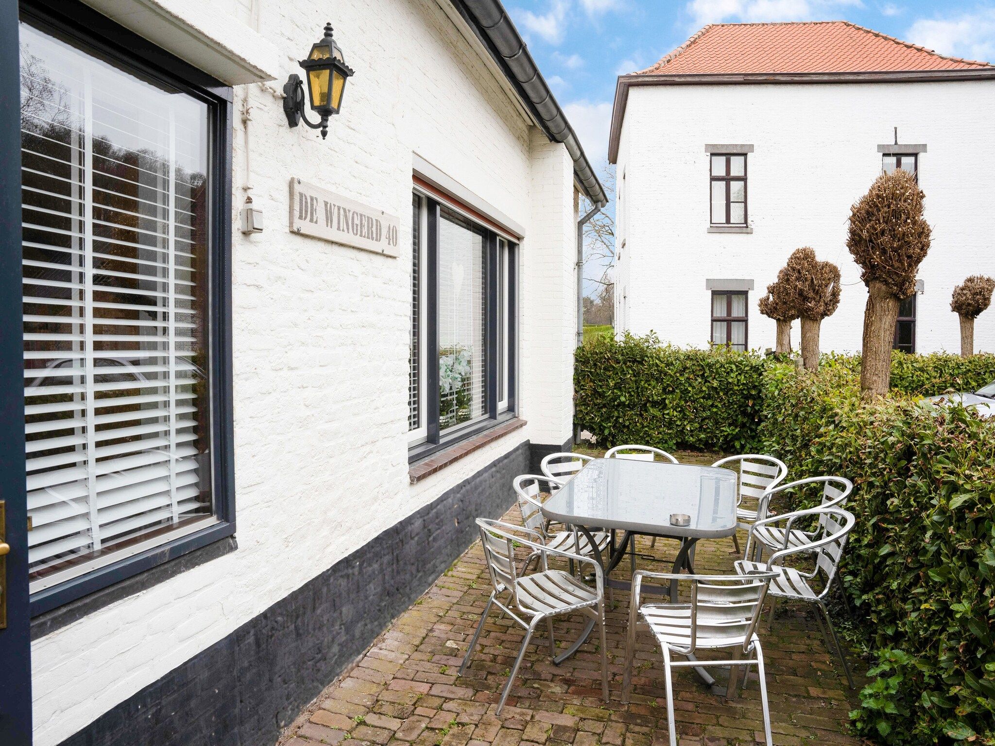 Het terras van De Wingerd 10P in Ulestraten