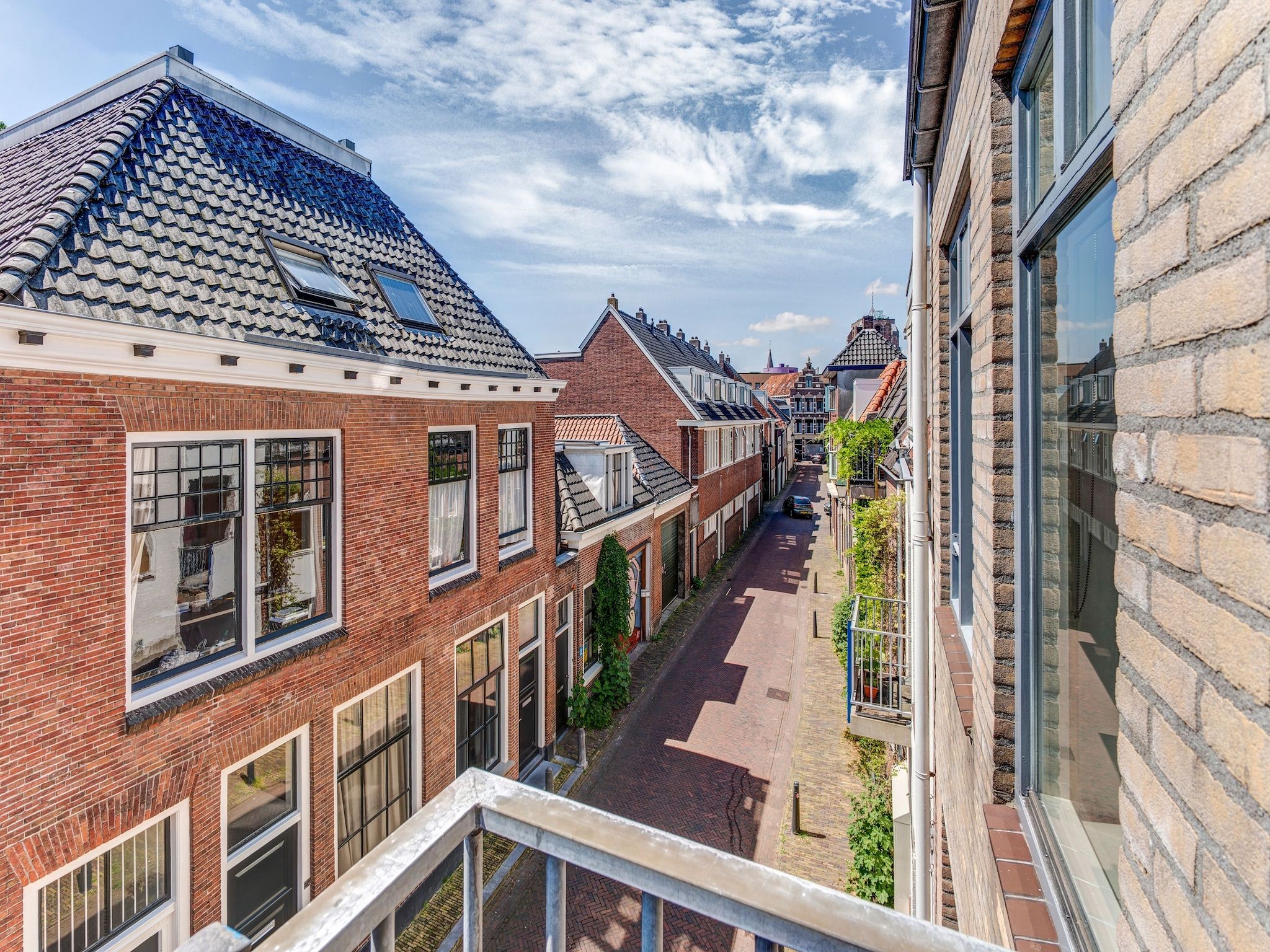 Het uitzicht vanaf Gezellig  appartement in centrum Leeuwarden in Leeuwarden