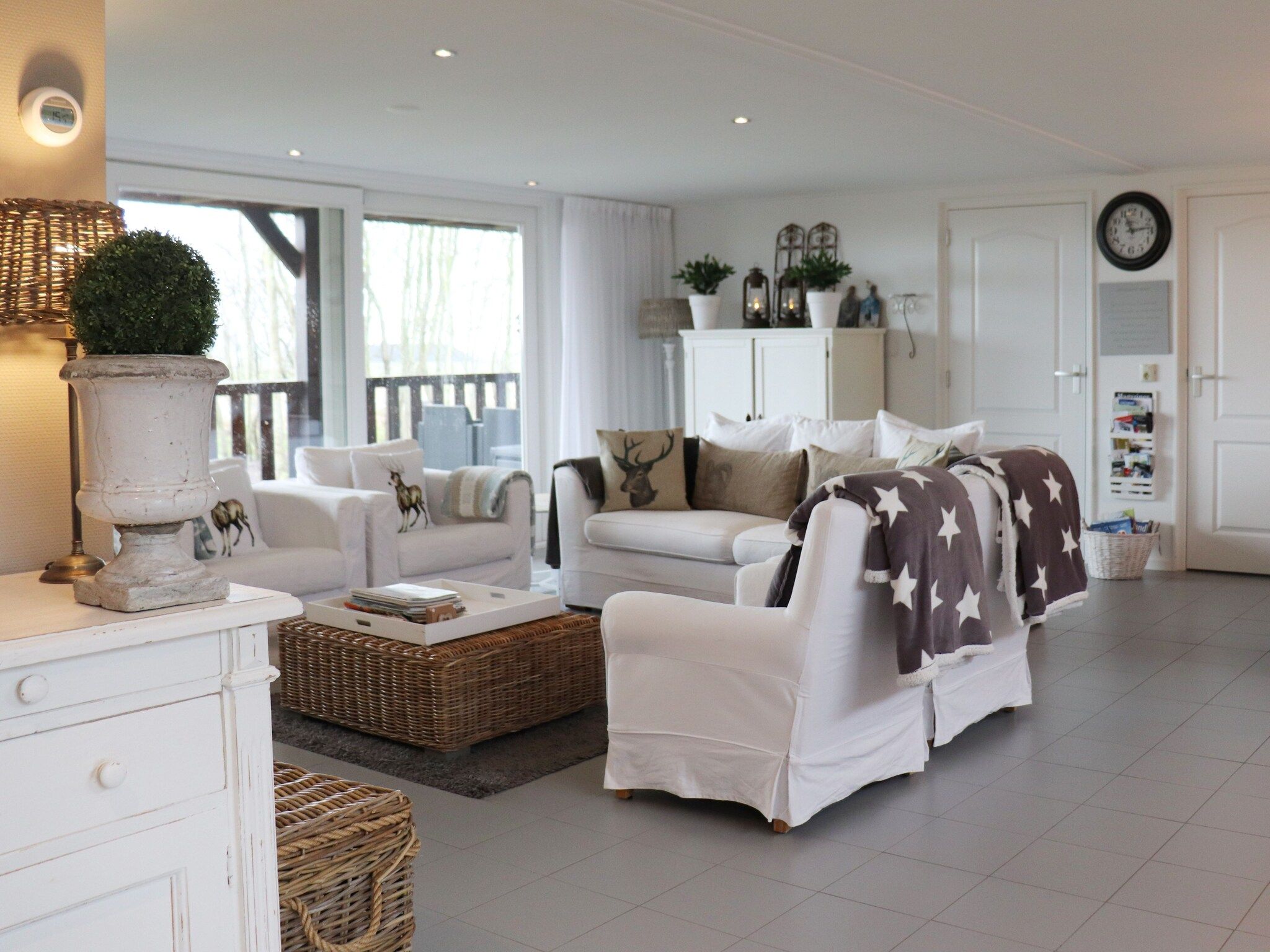 De woonkamer van Wol Thus in Paesens