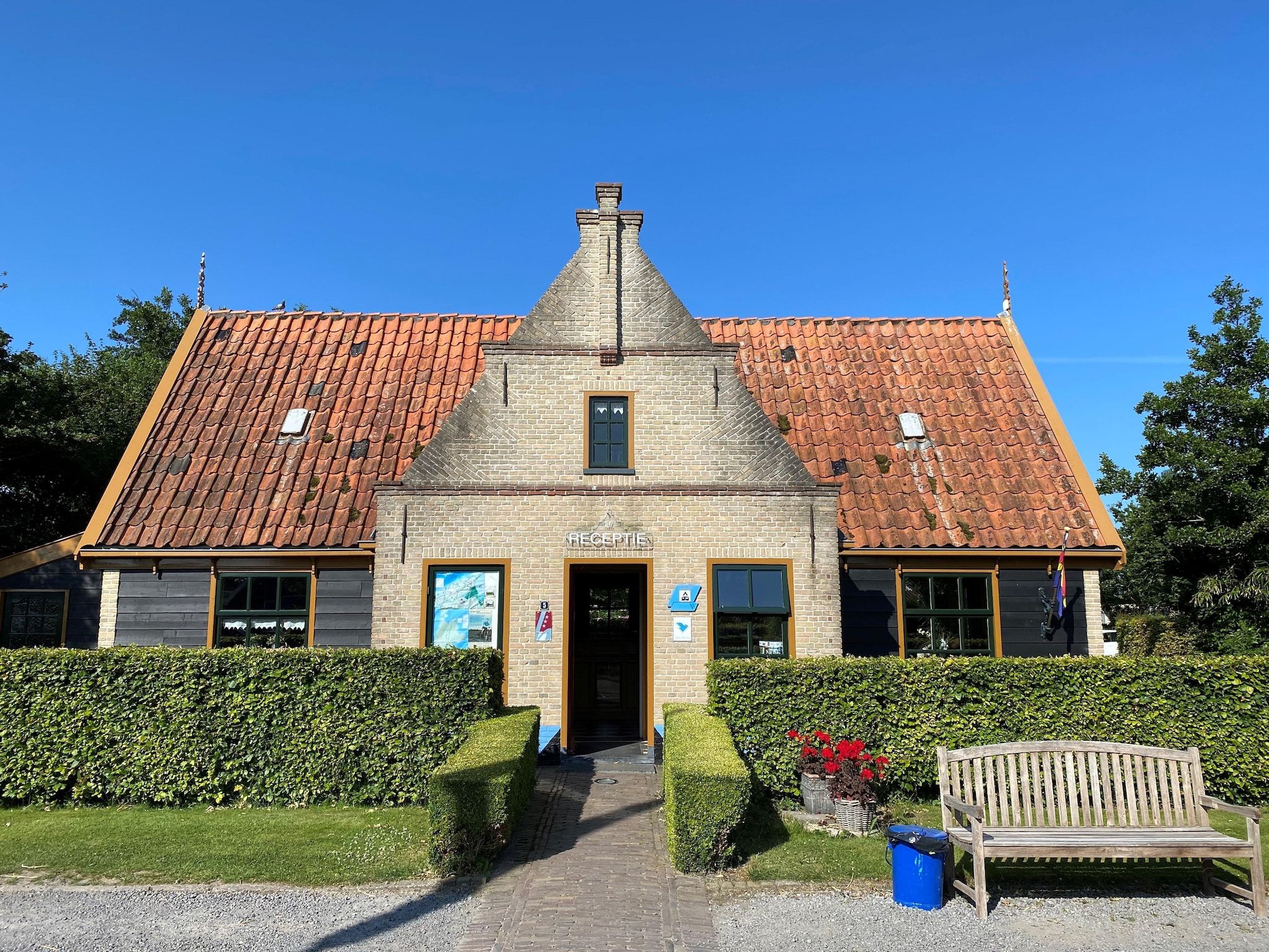 Parkfaciliteiten bij Recreatiepark Wiringherlant - Wiringher Chalet 94 in Hippolytushoef
