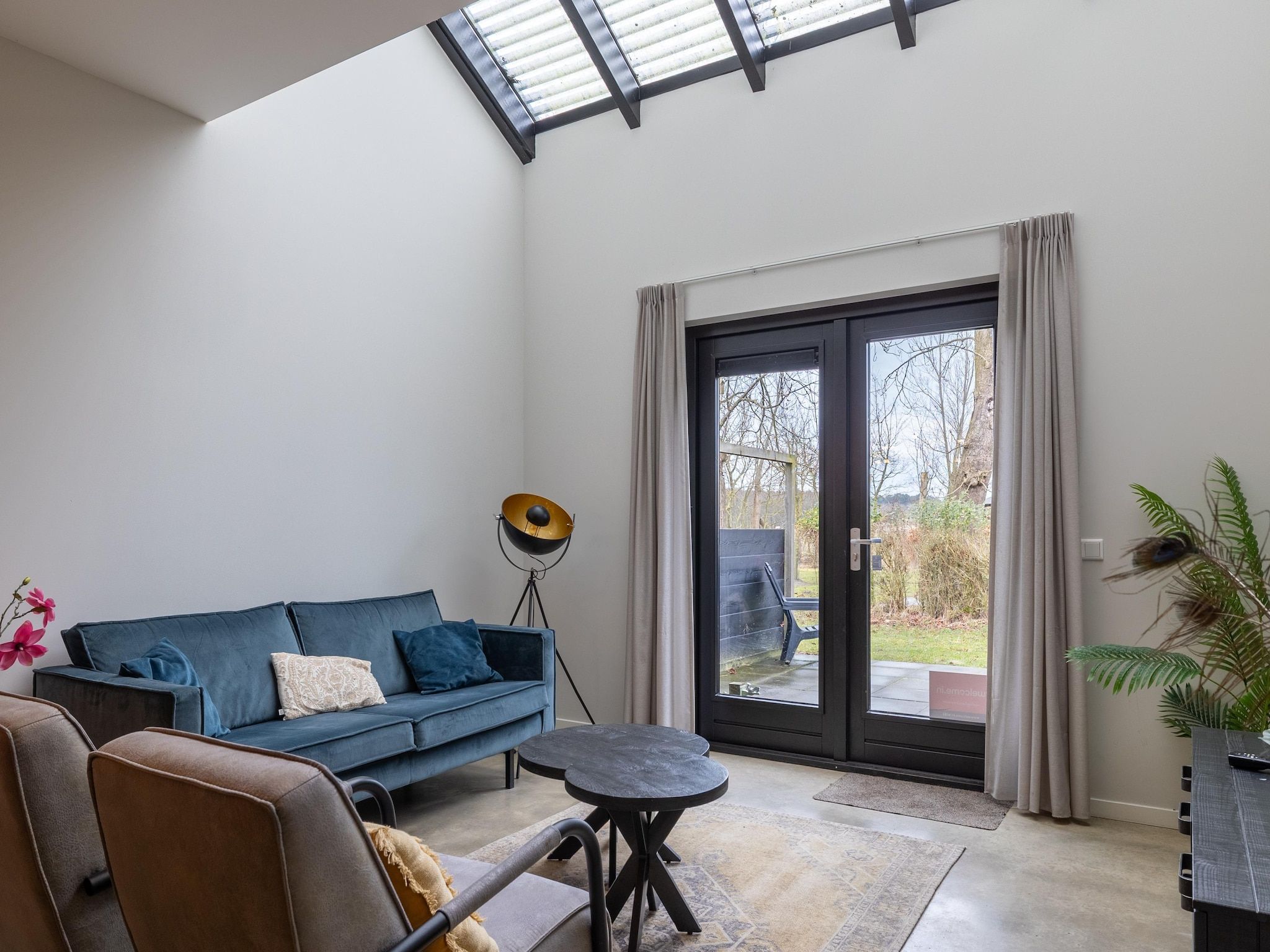 De woonkamer van Oranjezon app 6p in Vrouwenpolder