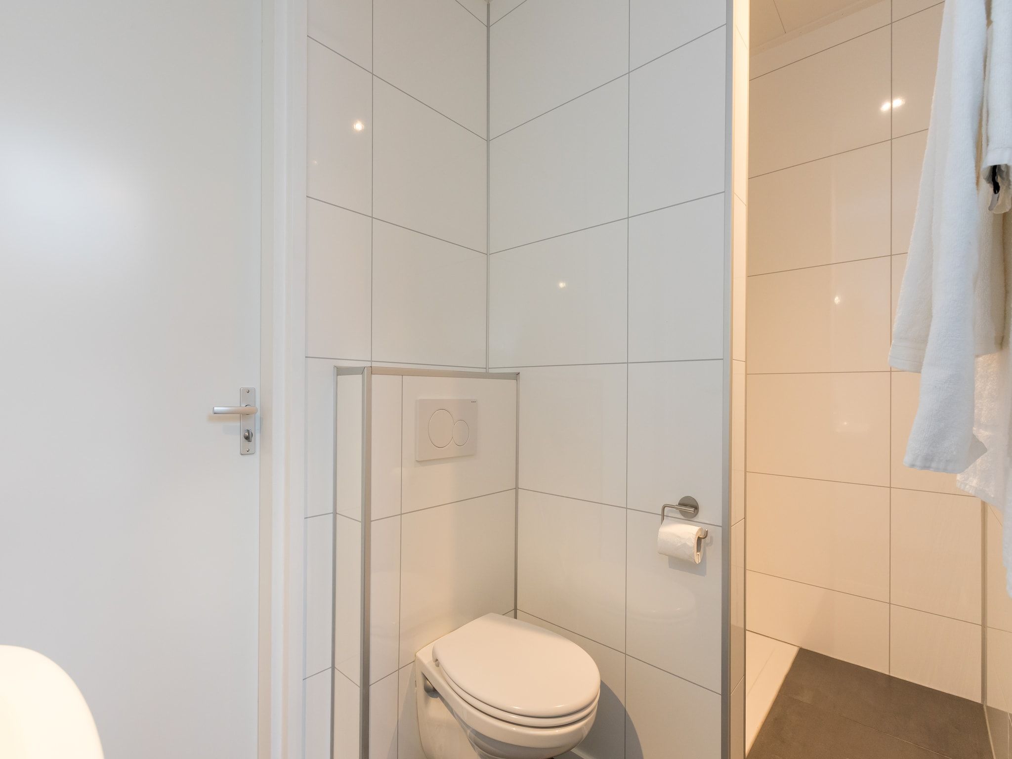 De badkamer van Vroondijk 2-Zeebloesempje in Vrouwenpolder
