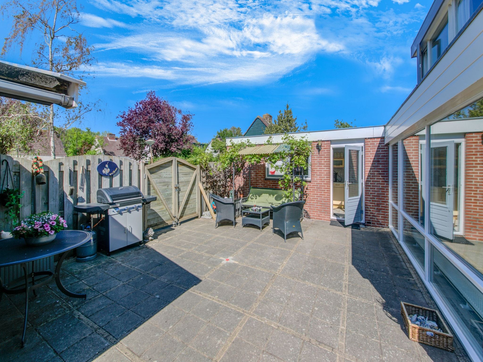Het terras van Casa Mare in Noordwijkerhout