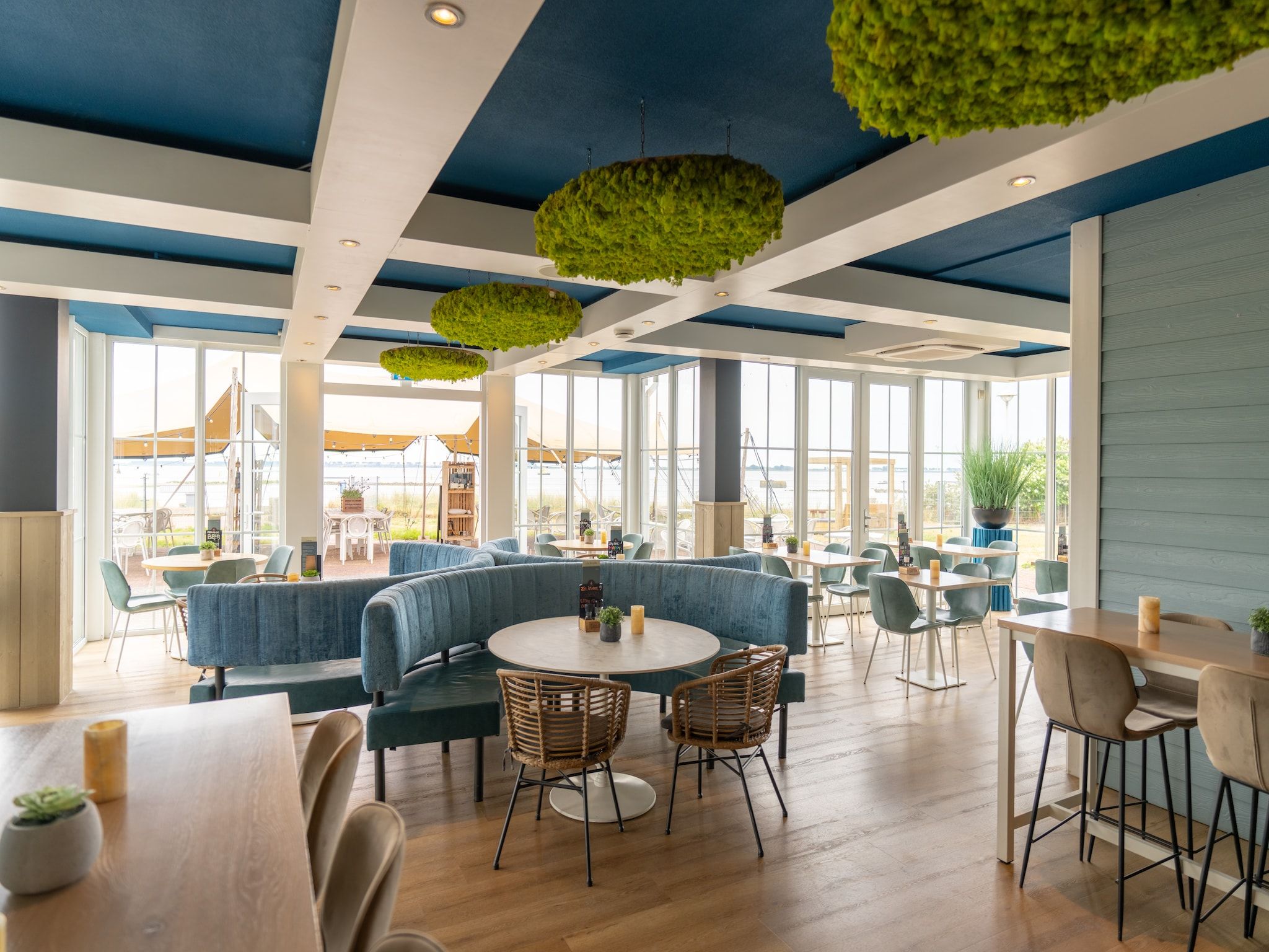 Parkfaciliteiten bij Cape Helius 20 in Hellevoetsluis
