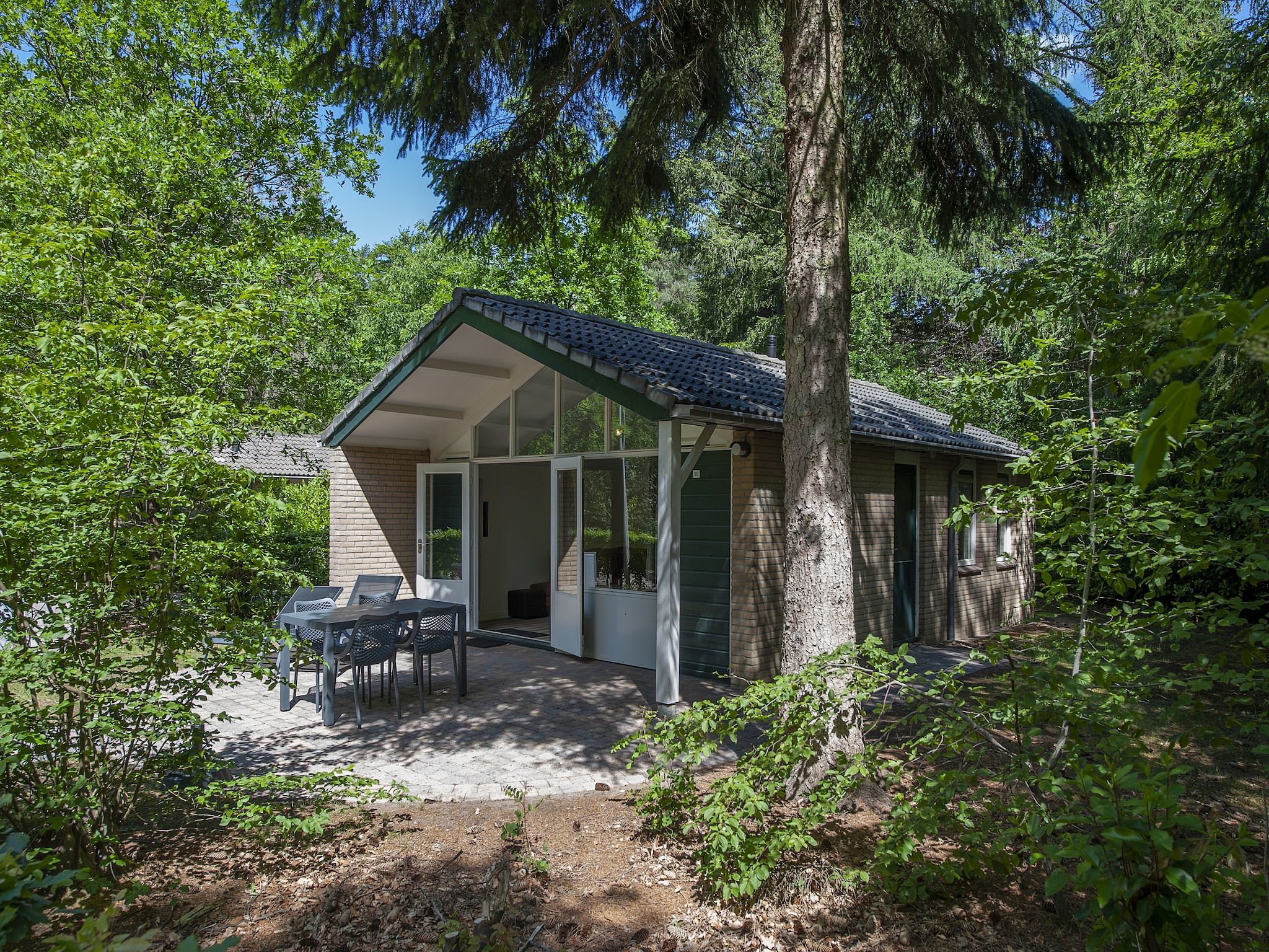 De buitenkant van Bospark de Schaapskooi 9 in Wissel/Epe