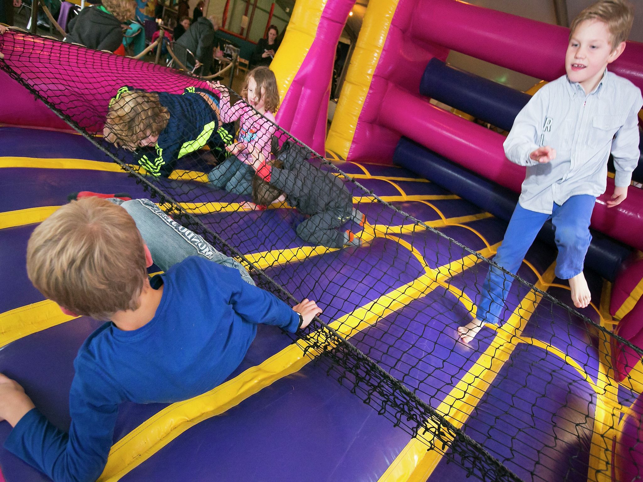 Parkfaciliteiten bij Vakantiepark de Katjeskelder 15 in Oosterhout