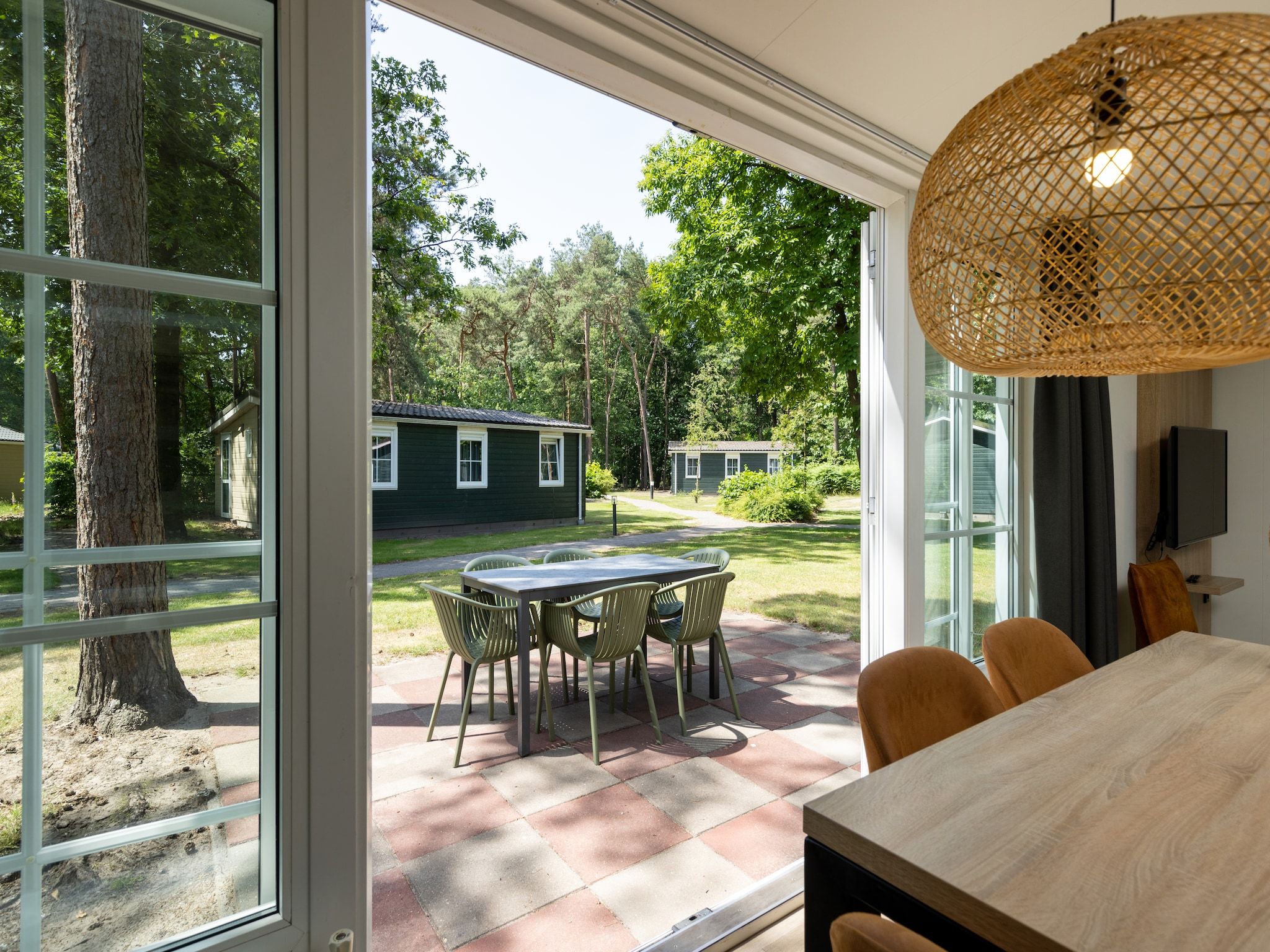 Het terras van Park De Peel 2 in Vlierden