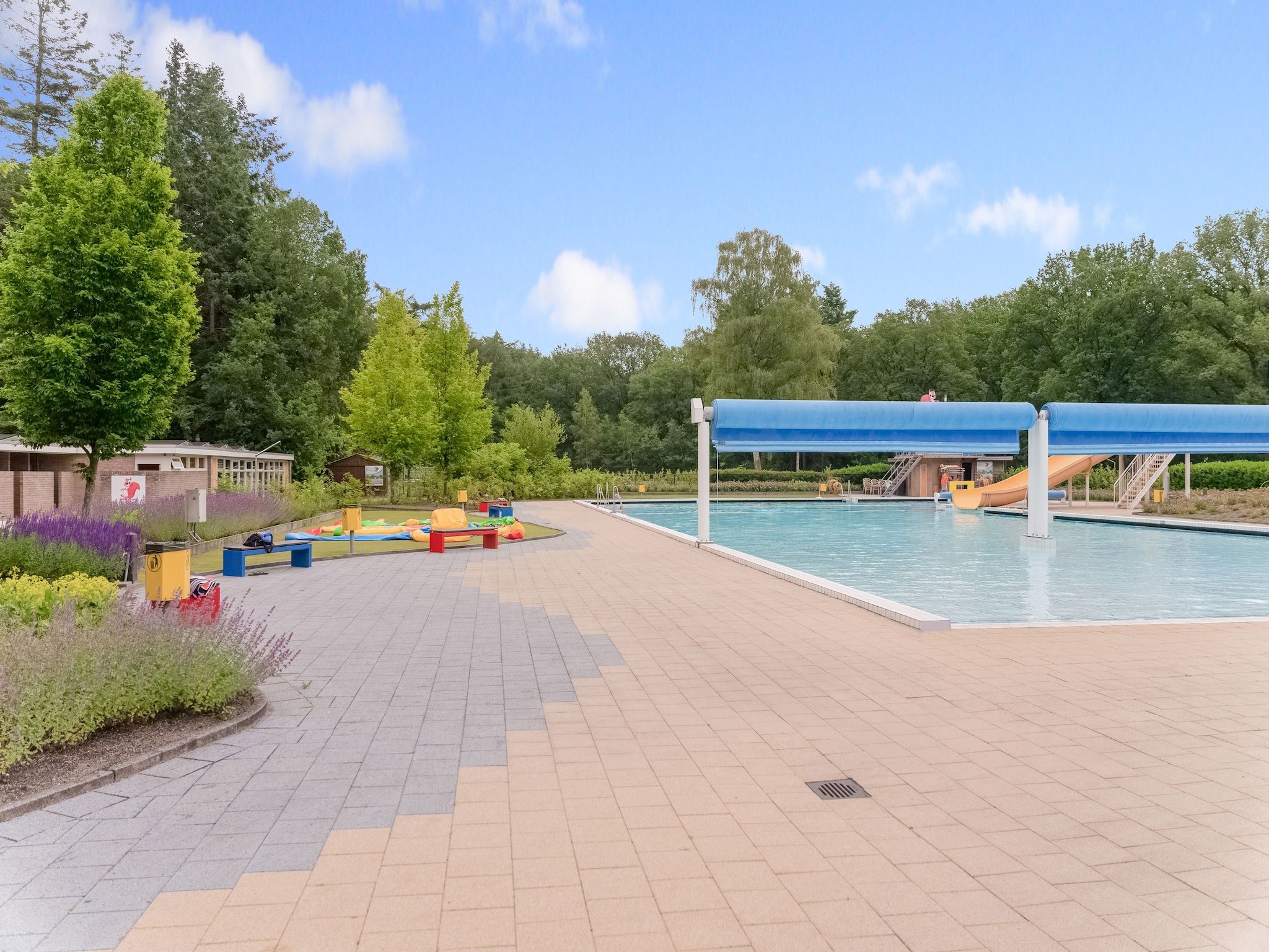 Parkfaciliteiten bij Chalet in Vledder in Vledder