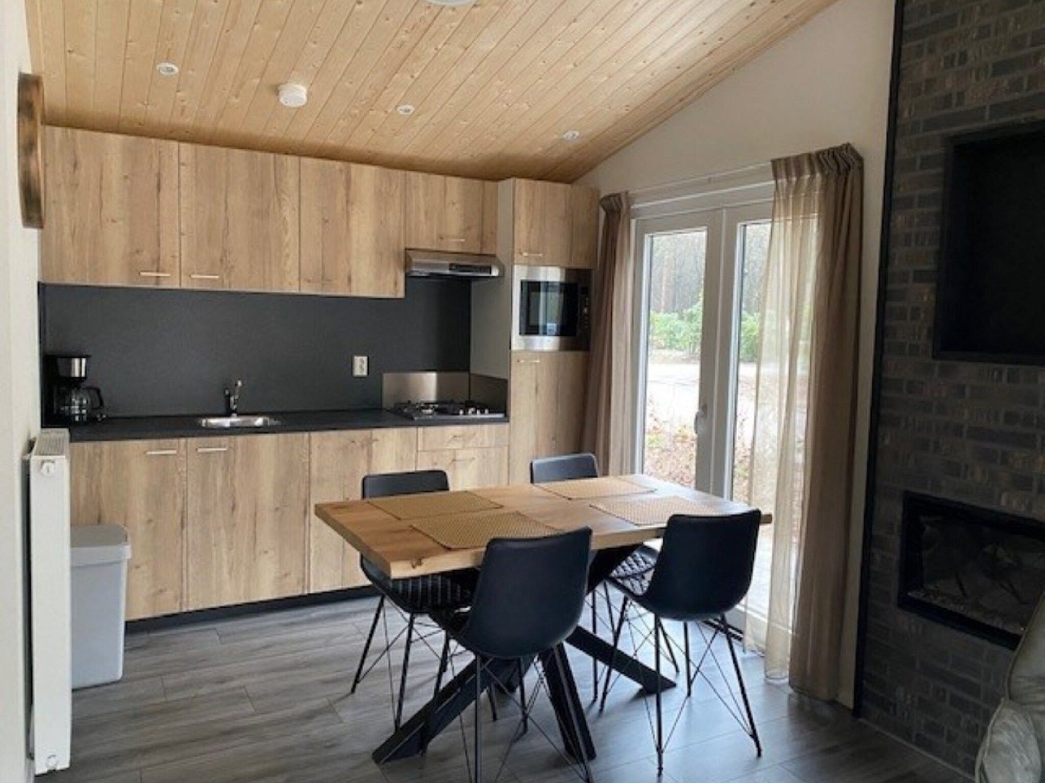 De keuken van Vakantiepark De Rimboe & De Woeste Hoogte 21 in Hoenderloo