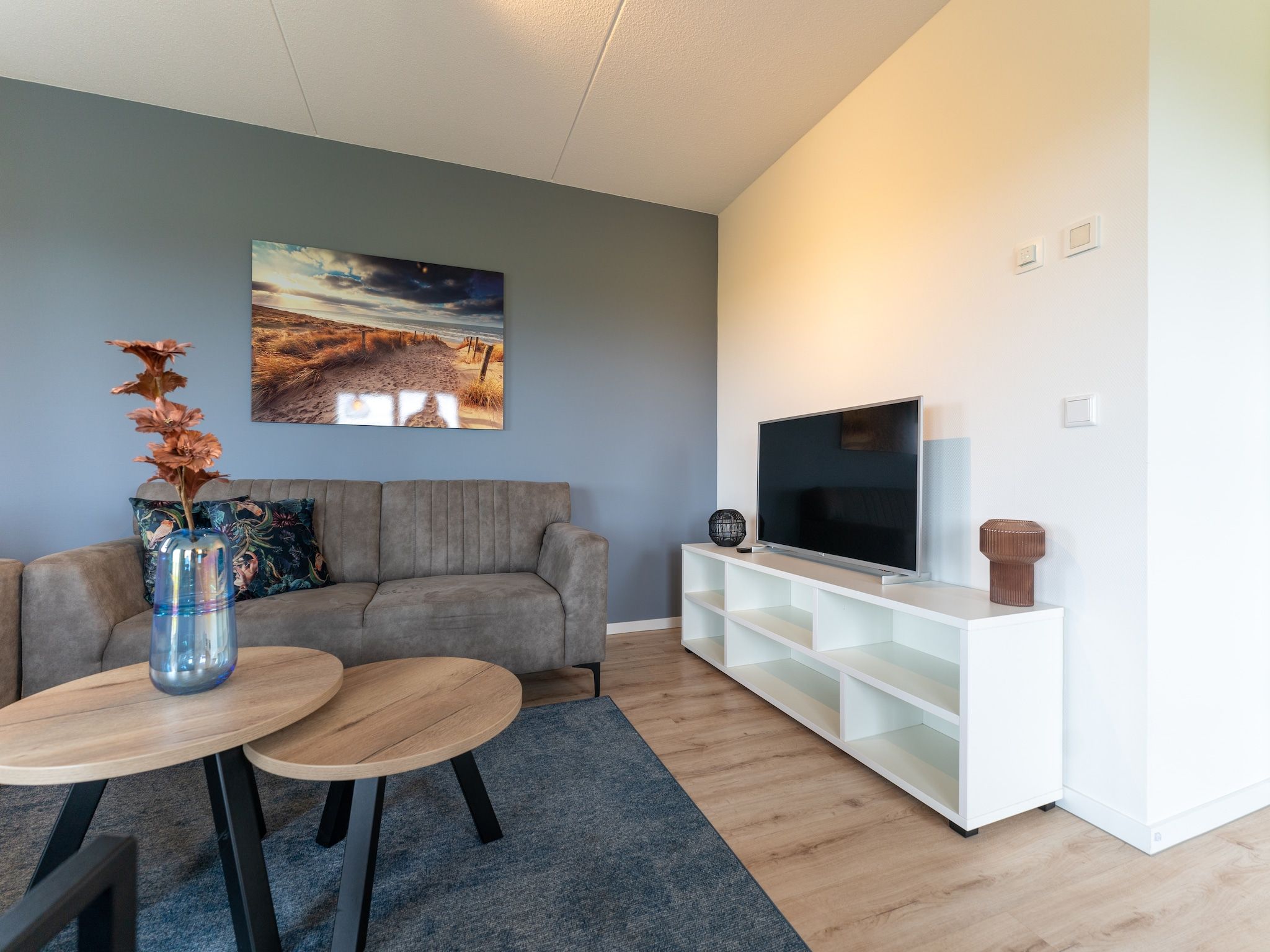De woonkamer van De Kokmeeuw Huis Nr 11 in Scherpenisse