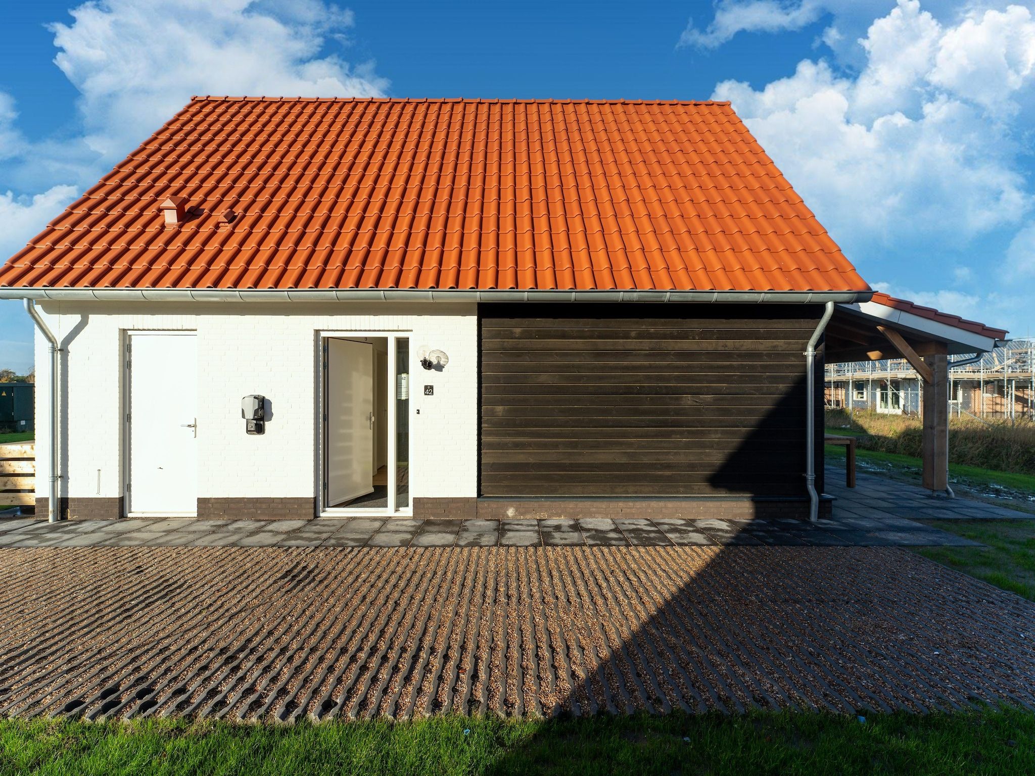 De buitenkant van De Smient Huis  Nr 42 in Scherpenisse