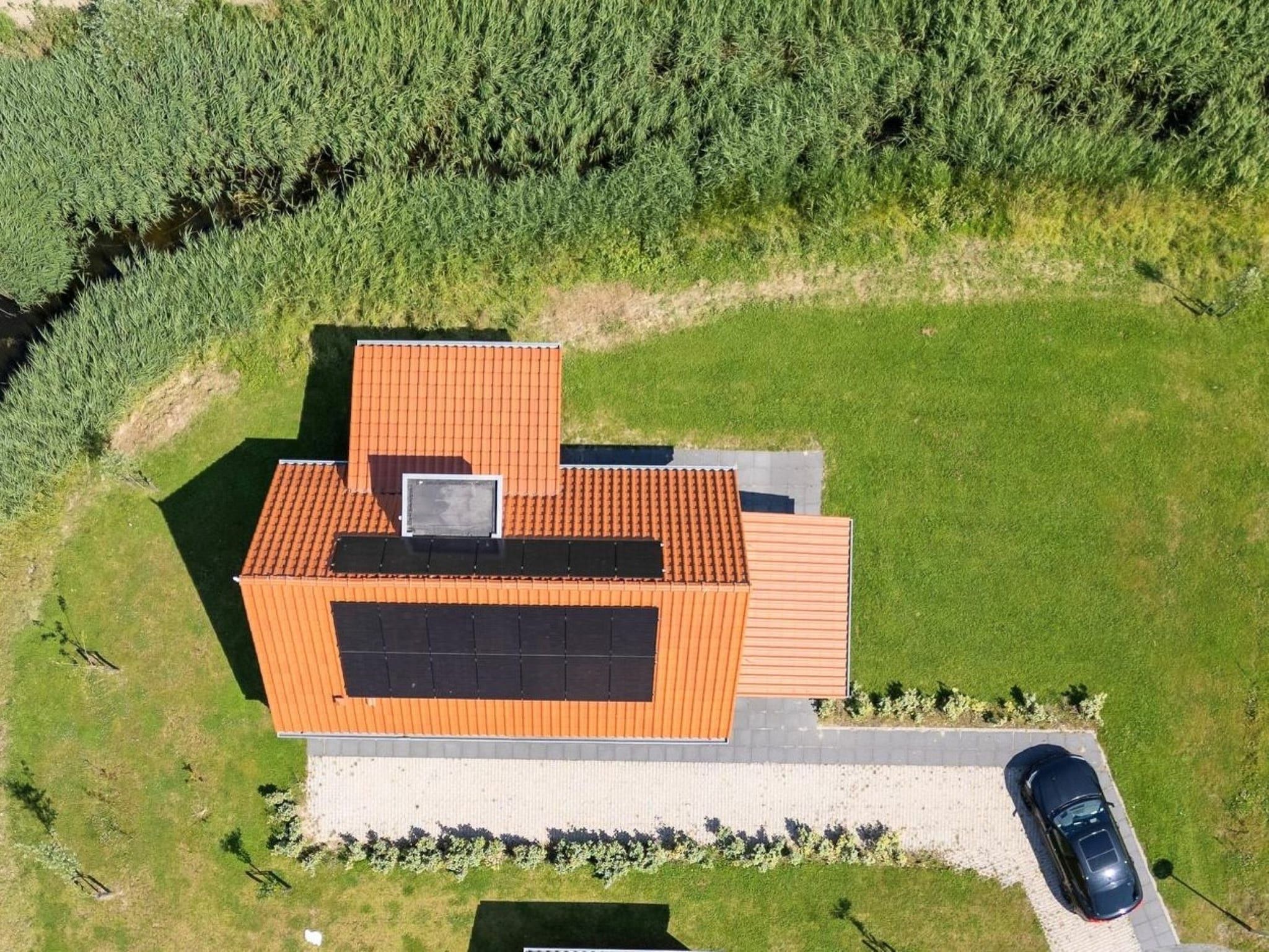 De buitenkant van De Ooievaar Huis Nr 47 in Scherpenisse