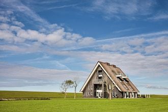 Ruimte om te verbinden: een kustvilla in Wierum