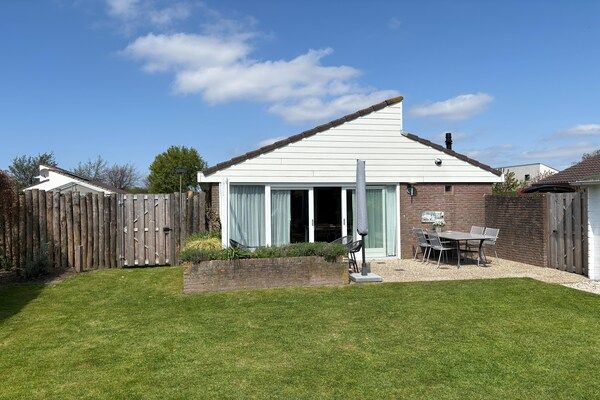 Buitenkant - Luxueuze villa in Noord-Holland vlak bij zee in Egmond aan den Hoef (1)