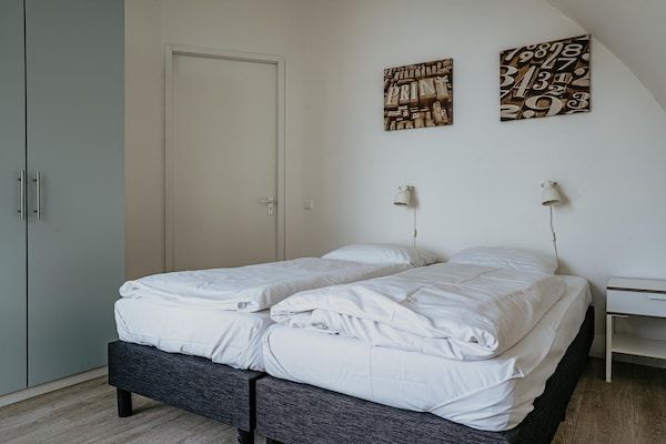Slaapkamer - Verblijf aan zee in Egmond in Egmond aan zee (5)