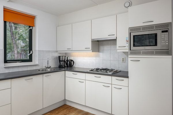 Keuken - Bosverblijf met gedeeld zwembad in Borger (4)