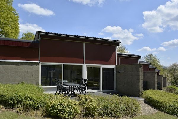 Buitenkant - Bungalow nabij Valkenburg in Walem (1)