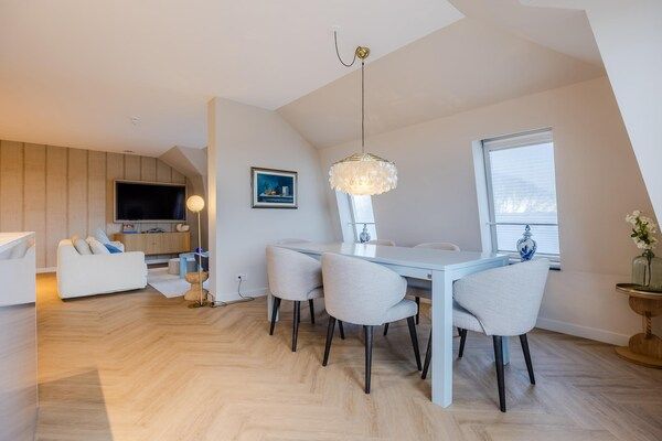 Eetkamer - Appartement in Domburg bij het Strand in Domburg (3)