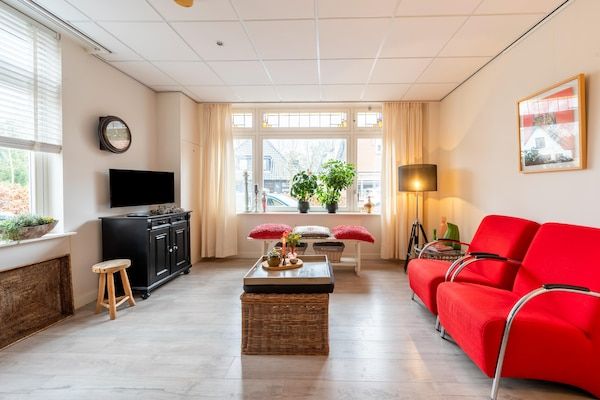 Woonkamer - Appartement in Bergen bij stranden in Bergen (2)