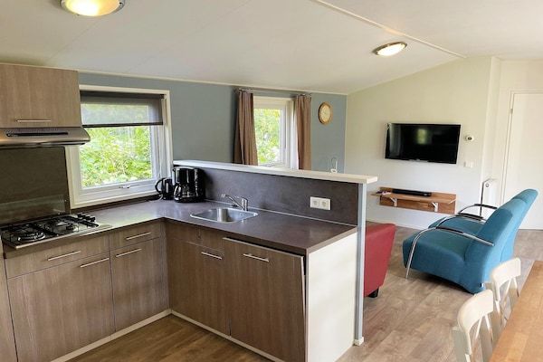 Keuken - Appartement in Nederland met uitzicht in Elst (3)