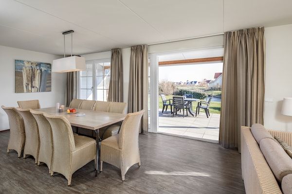 Eetkamer - Ruime villa aan zee in Cadzand-Bad (3)